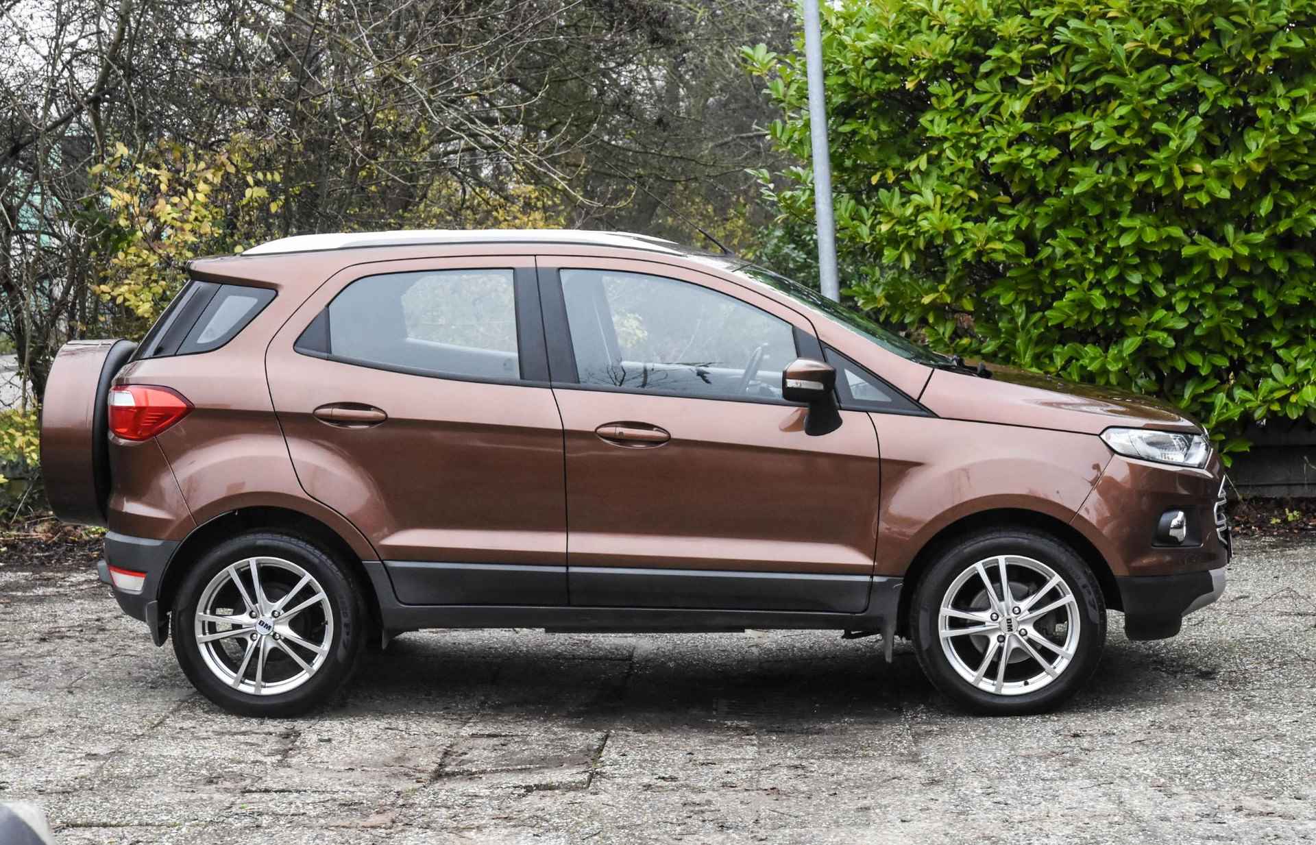 Ford EcoSport 1.0Titanium Leder automaat / keyless Go / stoelverwarming / airco / cruise control / 17" LM-velgen / 4 elek. ramen - 32/37