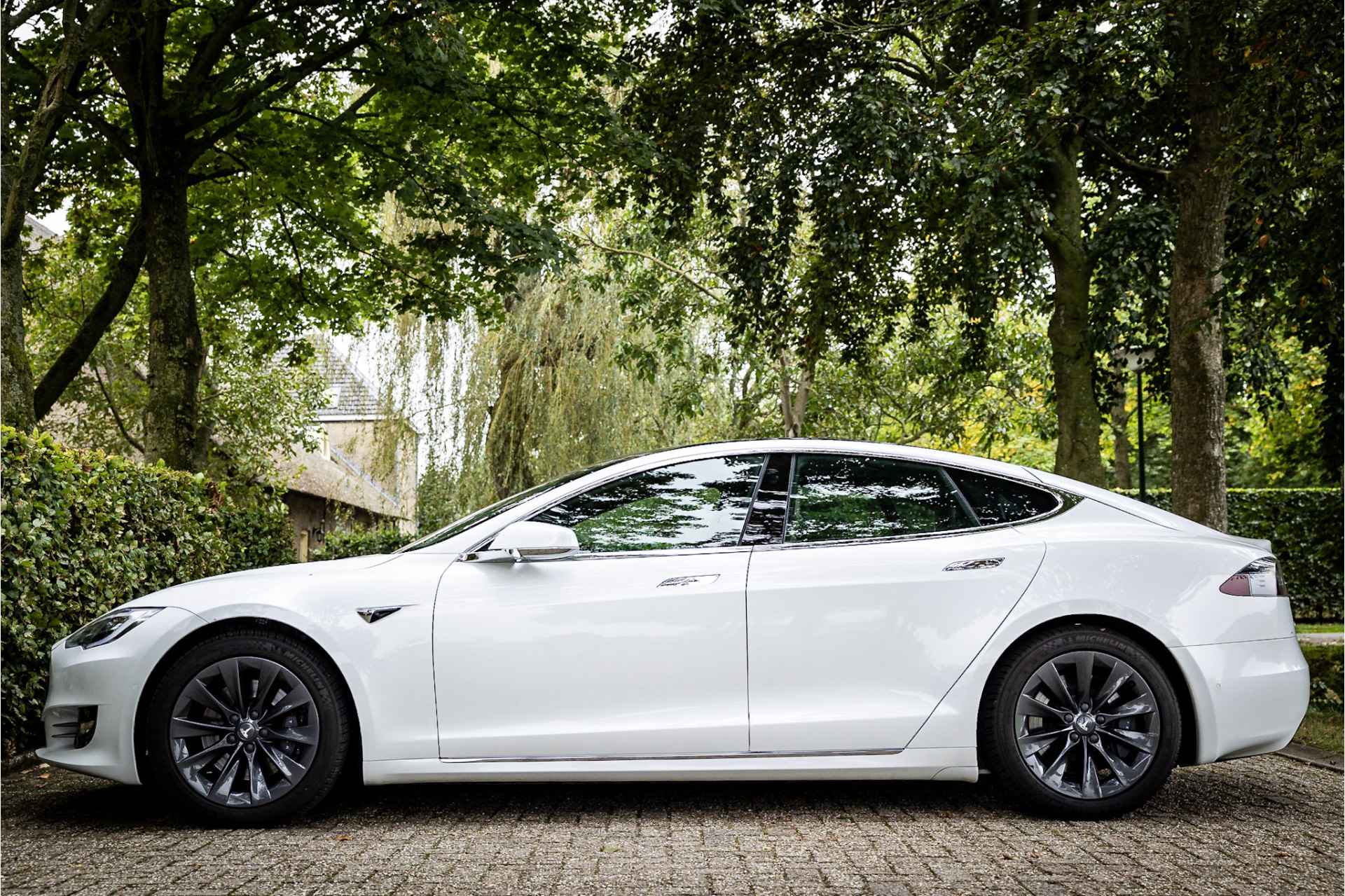 Tesla Model S 75D Enhanced Autopilot Panorama - 3/26