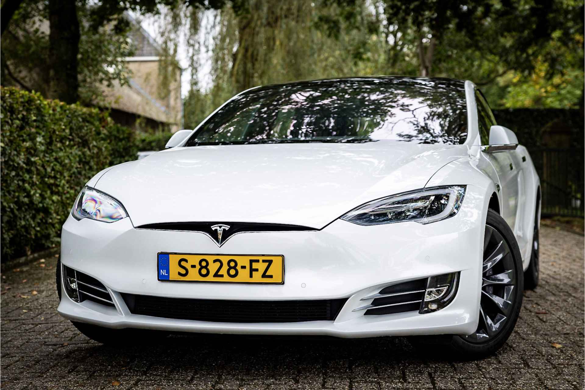 Tesla Model S 75D Enhanced Autopilot Panorama - 25/26