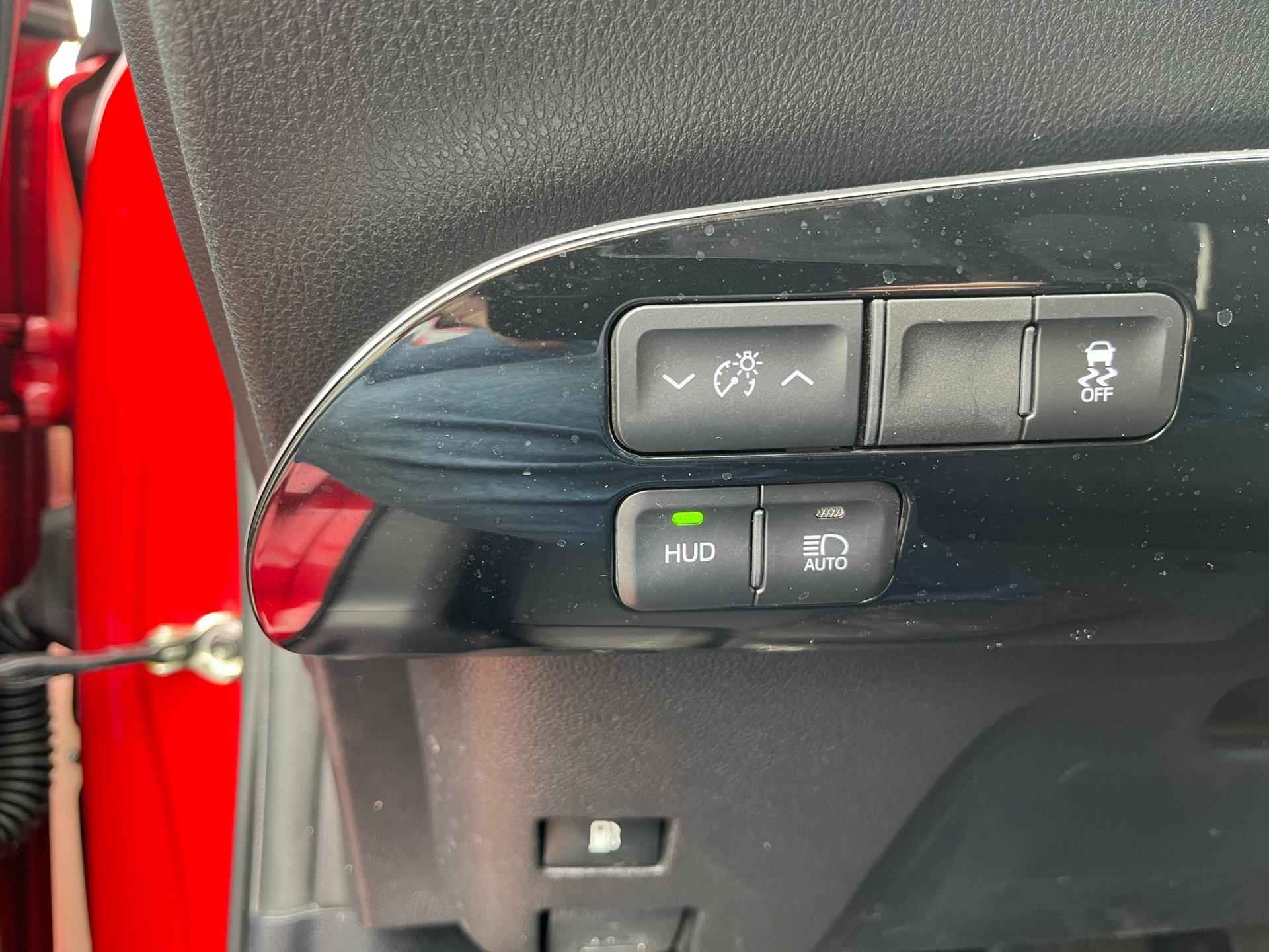 Toyota Prius 1.8 Style |Keyless|BSM|Head up display - 14/19