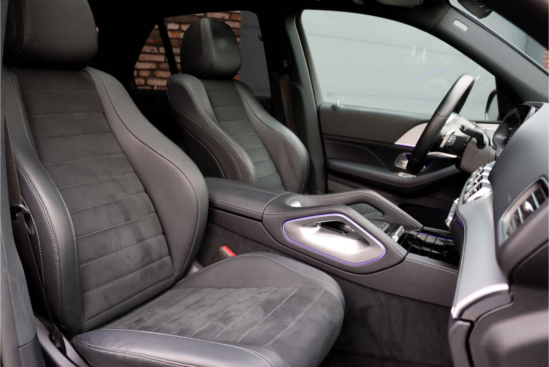 Mercedes-Benz GLE 580 V8 4-MATIC Premium AMG Aut9, Luchtvering, Distronic+, Panoramadak, Elek. Trekhaak, Camera, Rij-assistent+, DAB+, Burmester, ENERGIZING,  Stoelverwarming V+A, Sfeerverlichting, Etc. - 7/47
