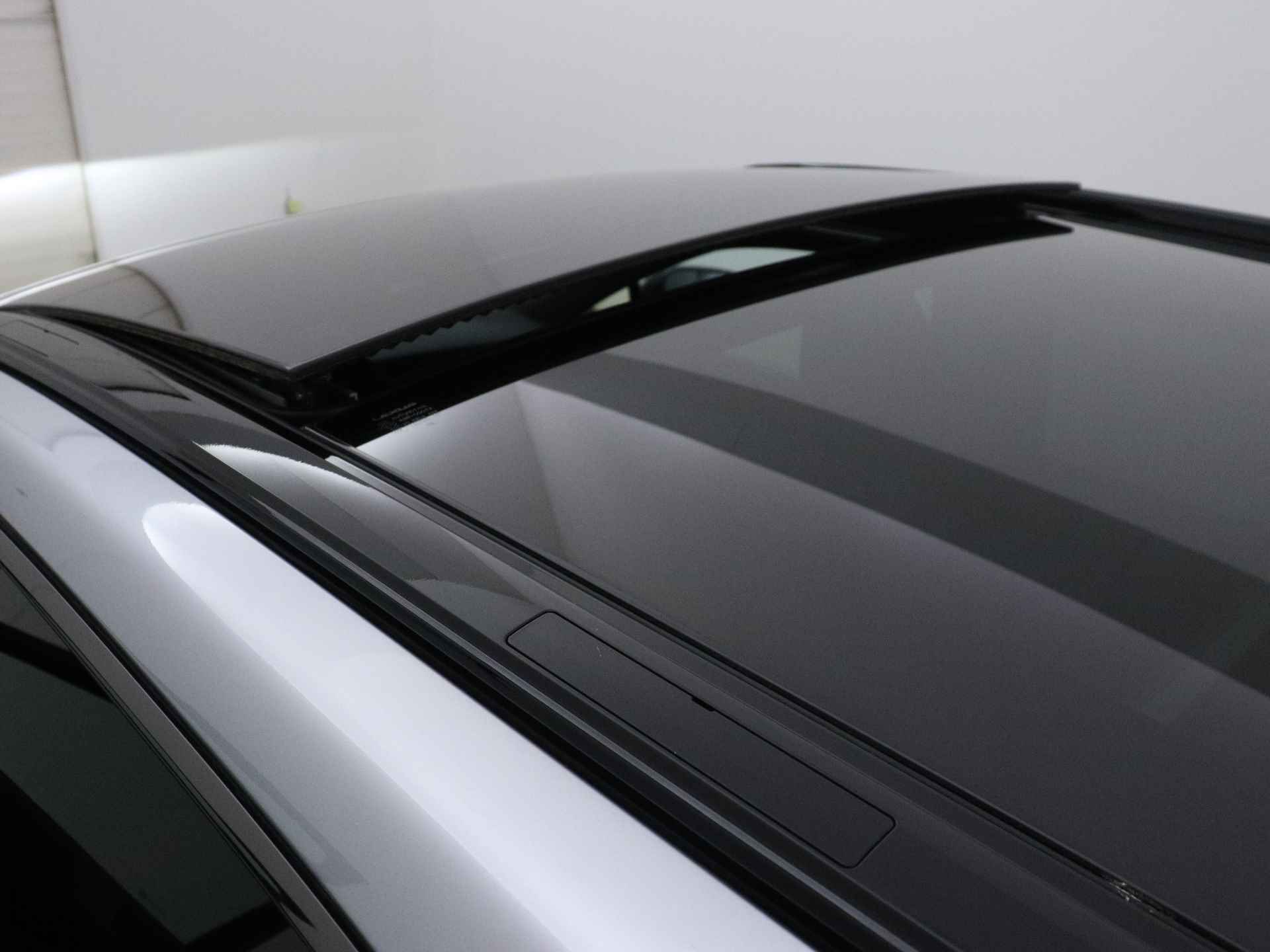 Lexus RX 500h Turbo Hybrid F Sport Line | Panoramadak | Mark Levinson | Stoelverwarming + Koeling | Head-Up Display | - 50/55