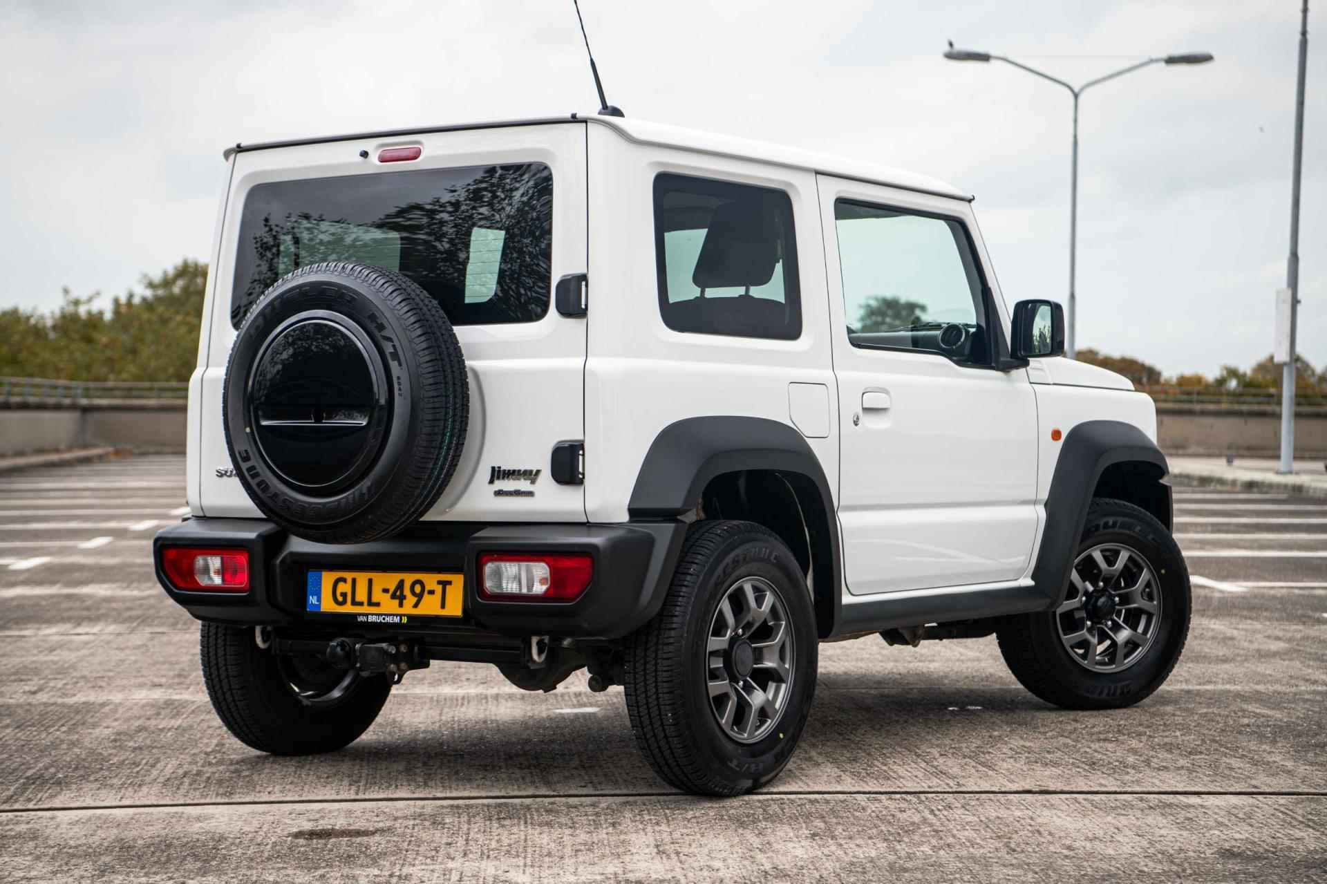 Suzuki Jimny 1.5 Stijl | Airco/Clima | Cruise Control | Trekhaak | Stoelverwarming | LM Velgen | - 2/38