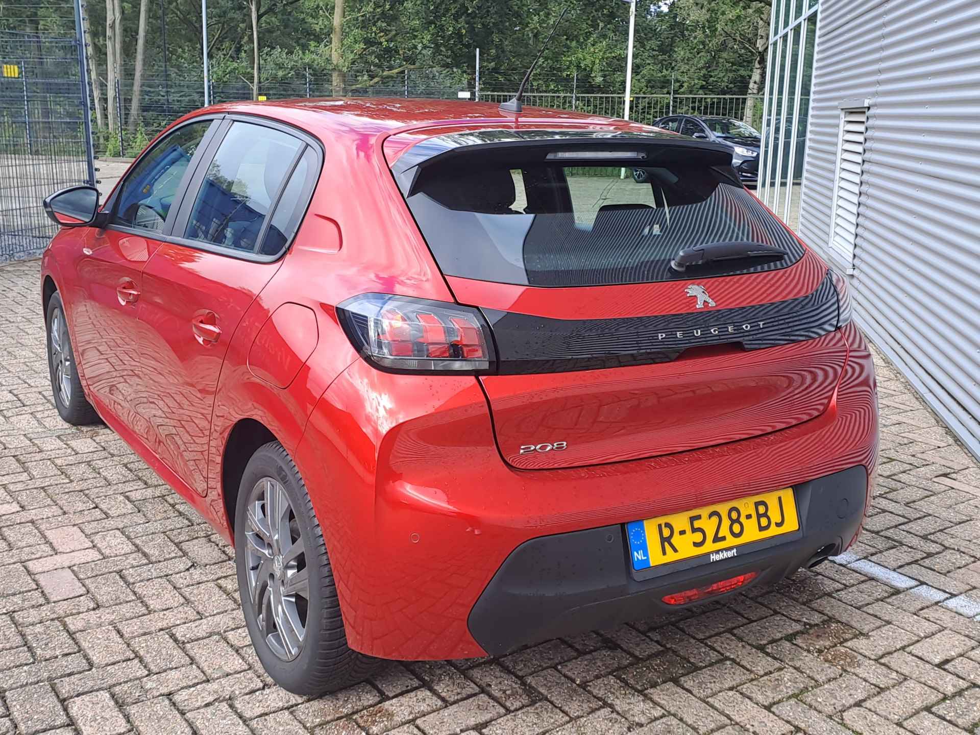 Peugeot 208 1.2 PureTech Active Pack | Apple Carplay/Android Auto | ECC | Cruise | DAB | PDC - 3/16