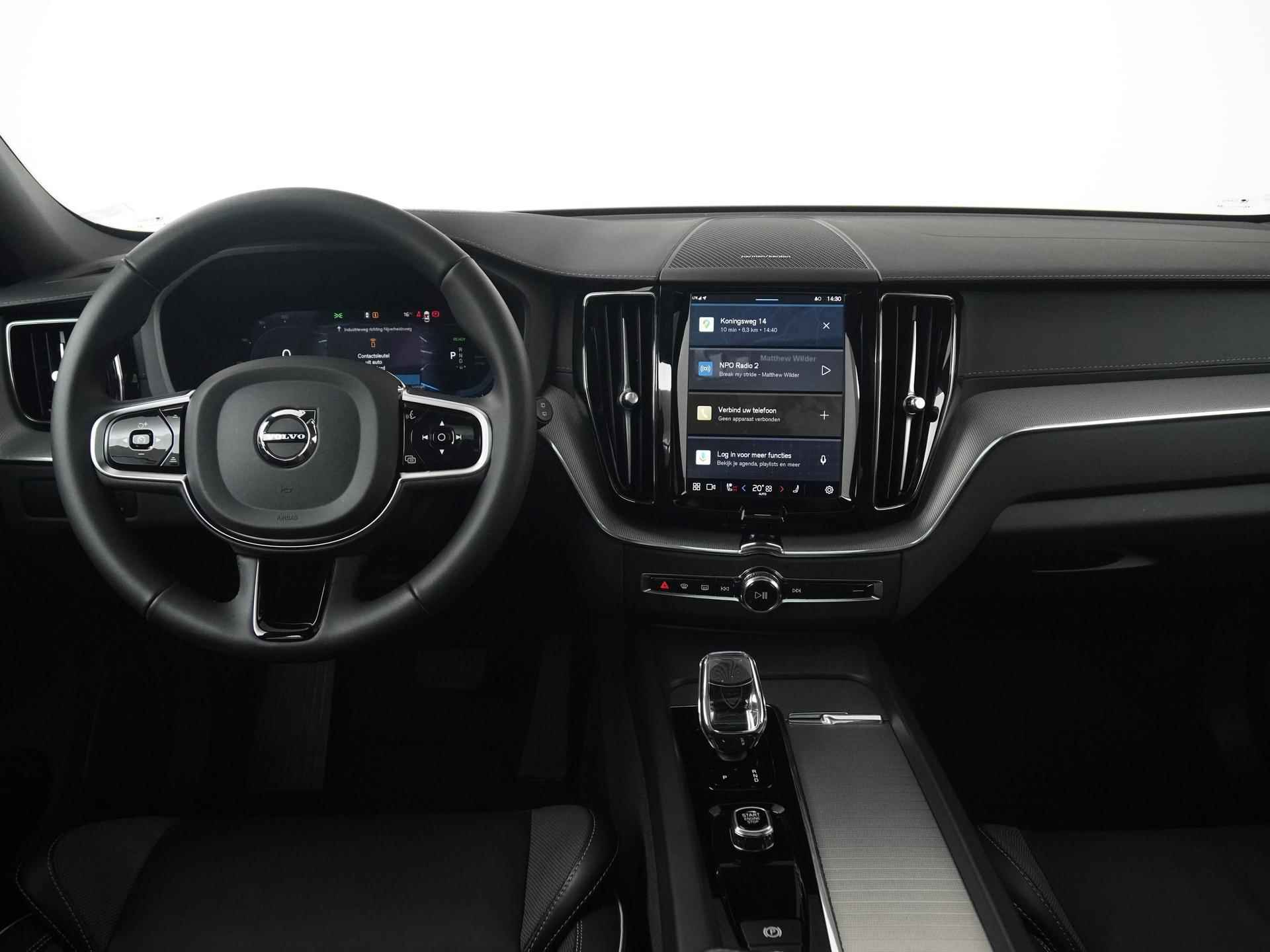 Volvo XC60 T6 Recharge AWD Ultimate Black Edition LR | Panoramadak | Harman/Kardon | 360 Camera | 21" | Zondag Open! - 5/43