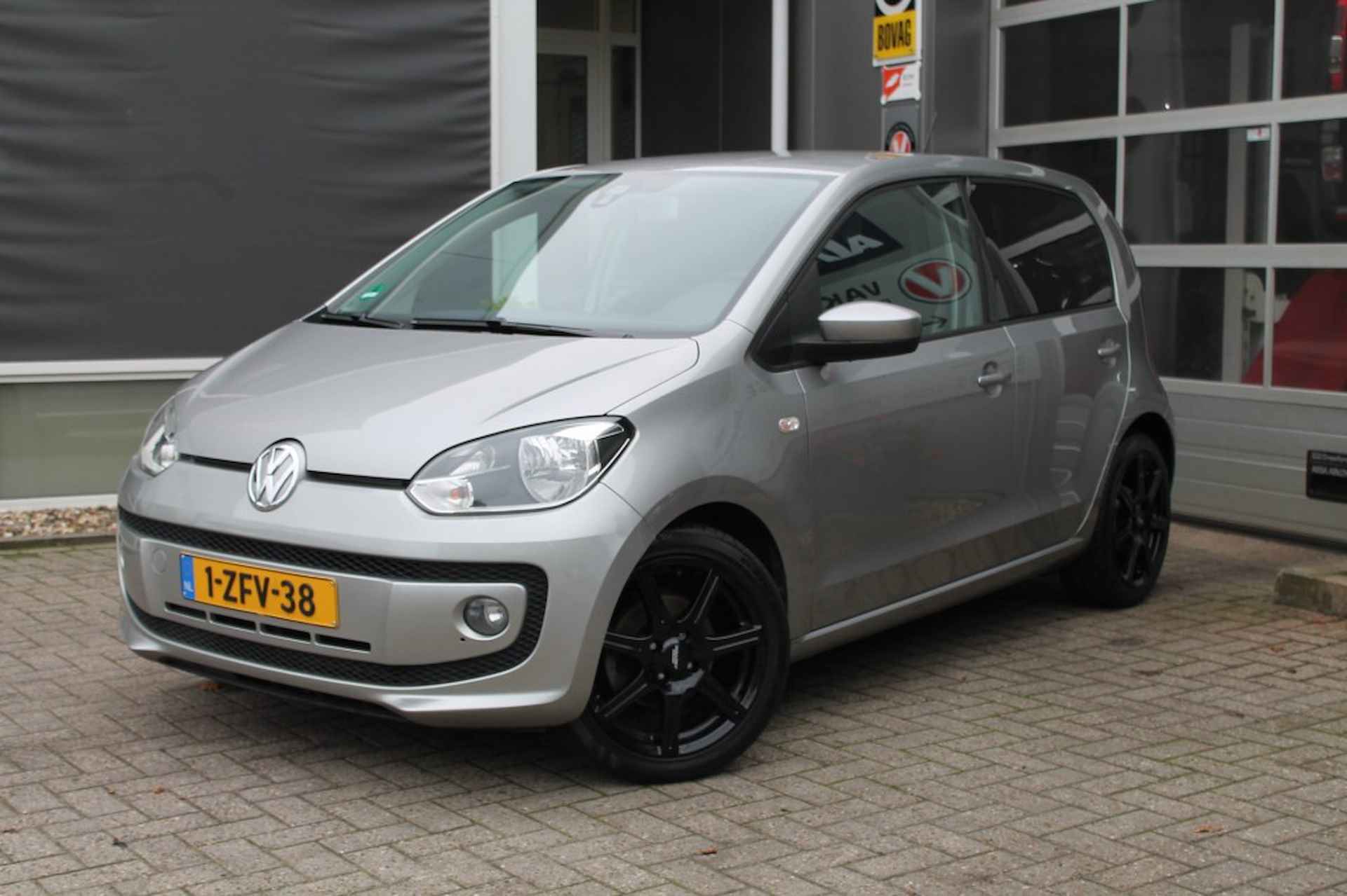 VOLKSWAGEN Up 1.0 MOVE UP! AUTOMAAT AIRCO CRUISE NAVI PDC - 18/34