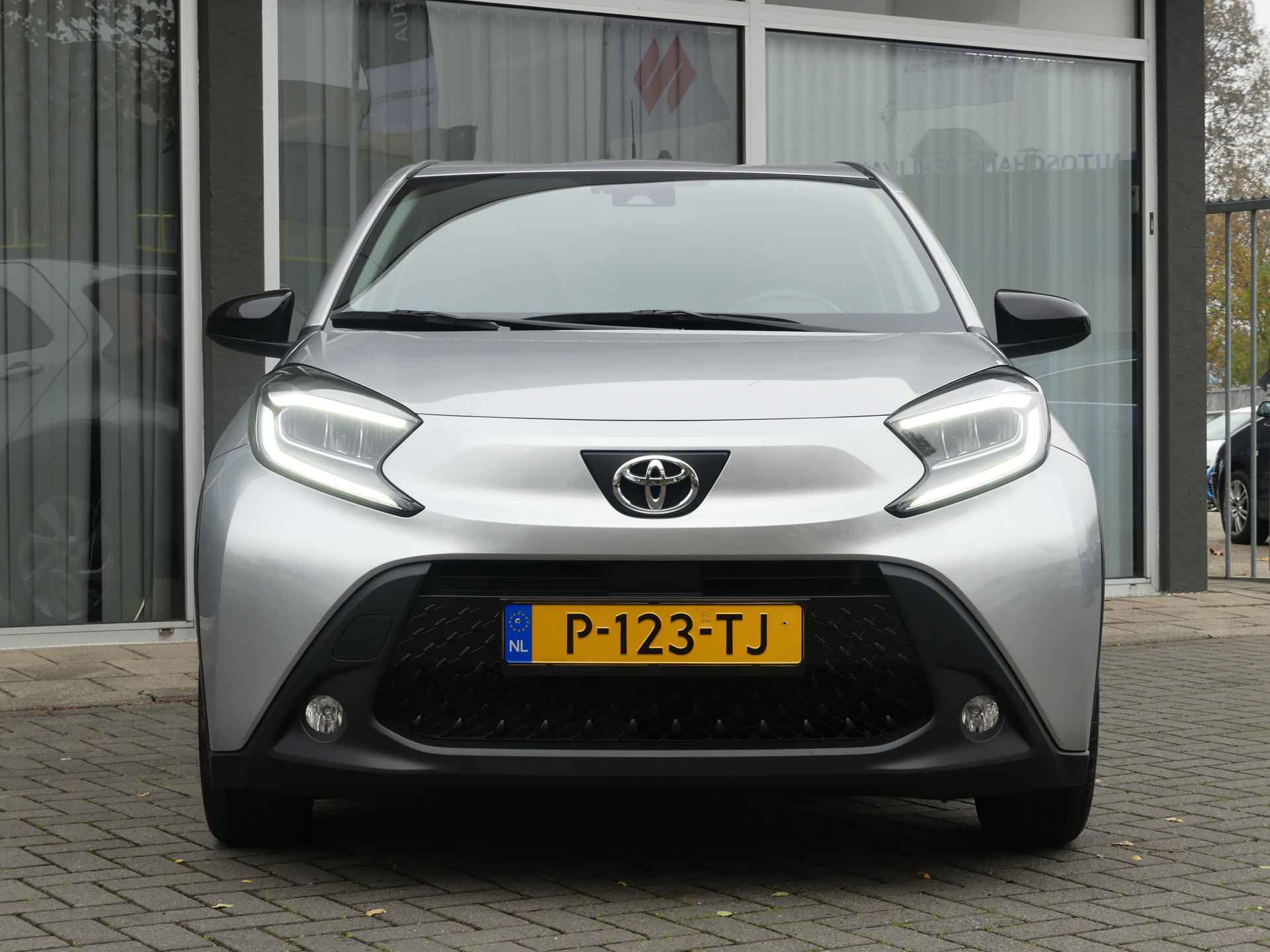 Toyota Aygo X 1.0 VVT-i MT first CruiseControl, Airco, elektr. ramen voor, Applecarpl./Andr. auto - 8/30