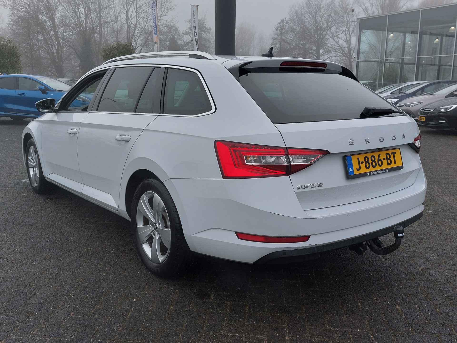 Škoda Superb Combi 1.5 TSI ACT 150pk DSG Business Edition | Origineel NL | Navi | Apple Carplay+Android Auto | Clima | Cruise | Led Koplampen | Keyless Entry | Stoelverwarming | Privacy Glass | 17''lm |Trekhaak - 5/43