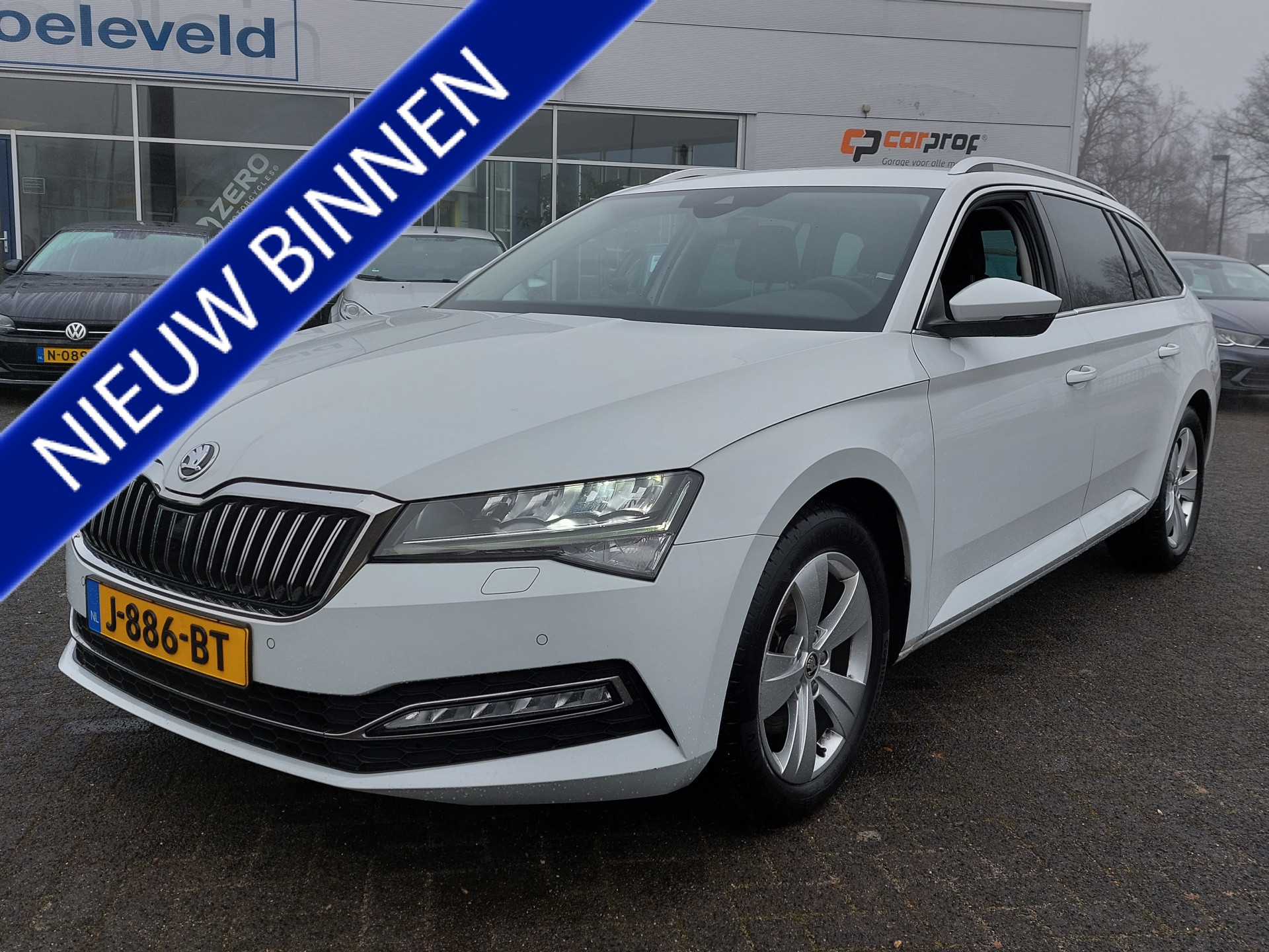 Škoda Superb Combi 1.5 TSI ACT 150pk DSG Business Edition | Origineel NL | Navi | Apple Carplay+Android Auto | Clima | Cruise | Led Koplampen | Keyless Entry | Stoelverwarming | Privacy Glass | 17''lm |Trekhaak