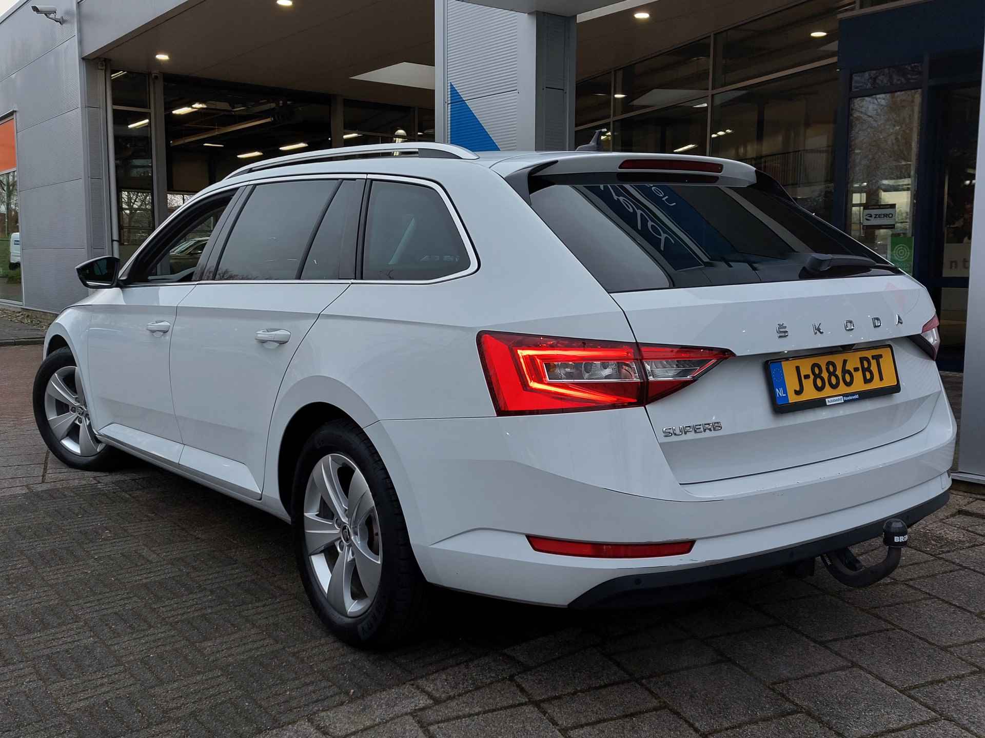 Škoda Superb Combi 1.5 TSI ACT 150pk DSG Business Edition | Origineel NL | Navi | Apple Carplay+Android Auto | Clima | Cruise | Led Koplampen | Keyless Entry | Stoelverwarming | Privacy Glass | 17''lm |Trekhaak - 5/51