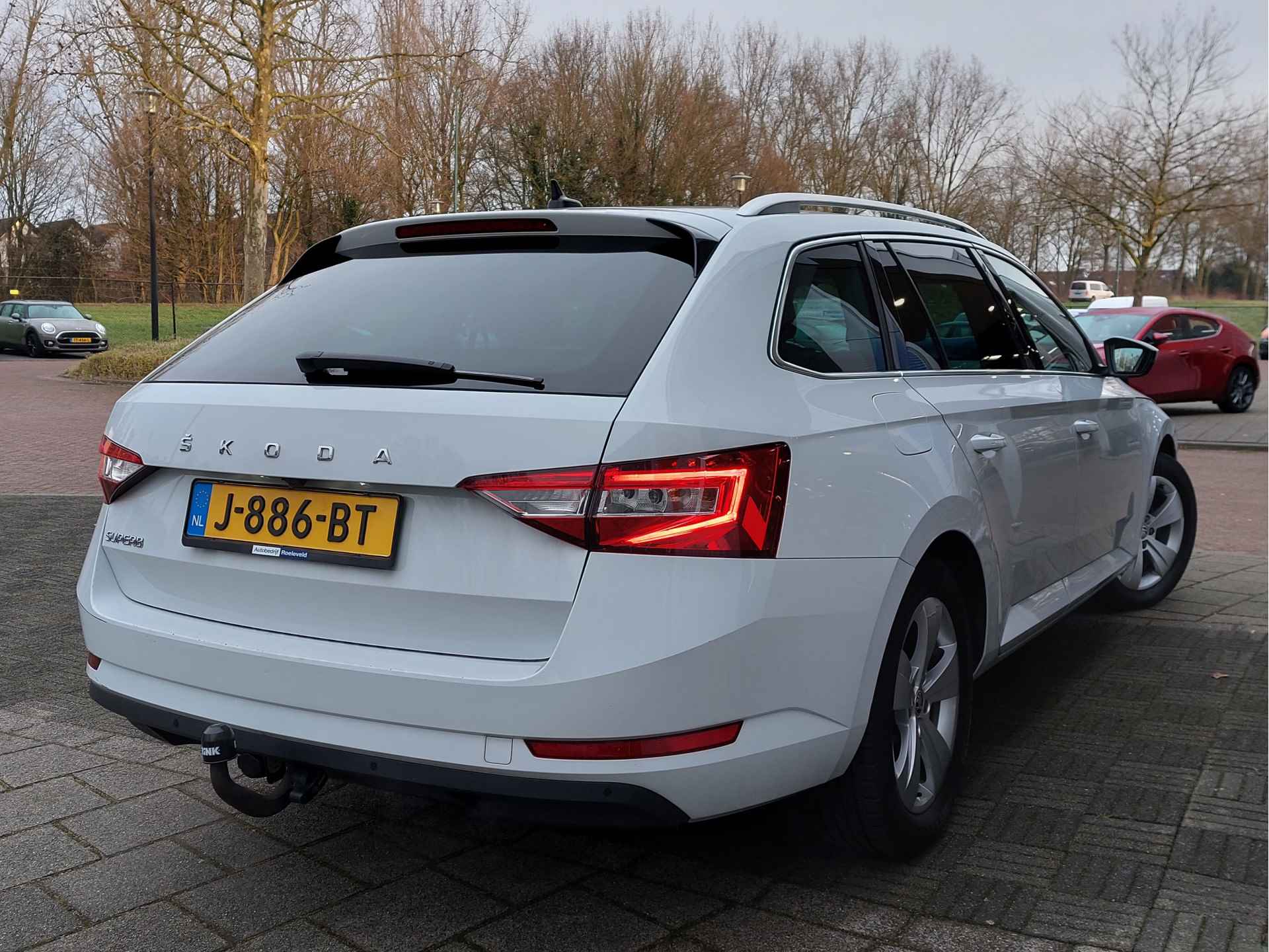 Škoda Superb Combi 1.5 TSI ACT 150pk DSG Business Edition | Origineel NL | Navi | Apple Carplay+Android Auto | Clima | Cruise | Led Koplampen | Keyless Entry | Stoelverwarming | Privacy Glass | 17''lm |Trekhaak - 7/51