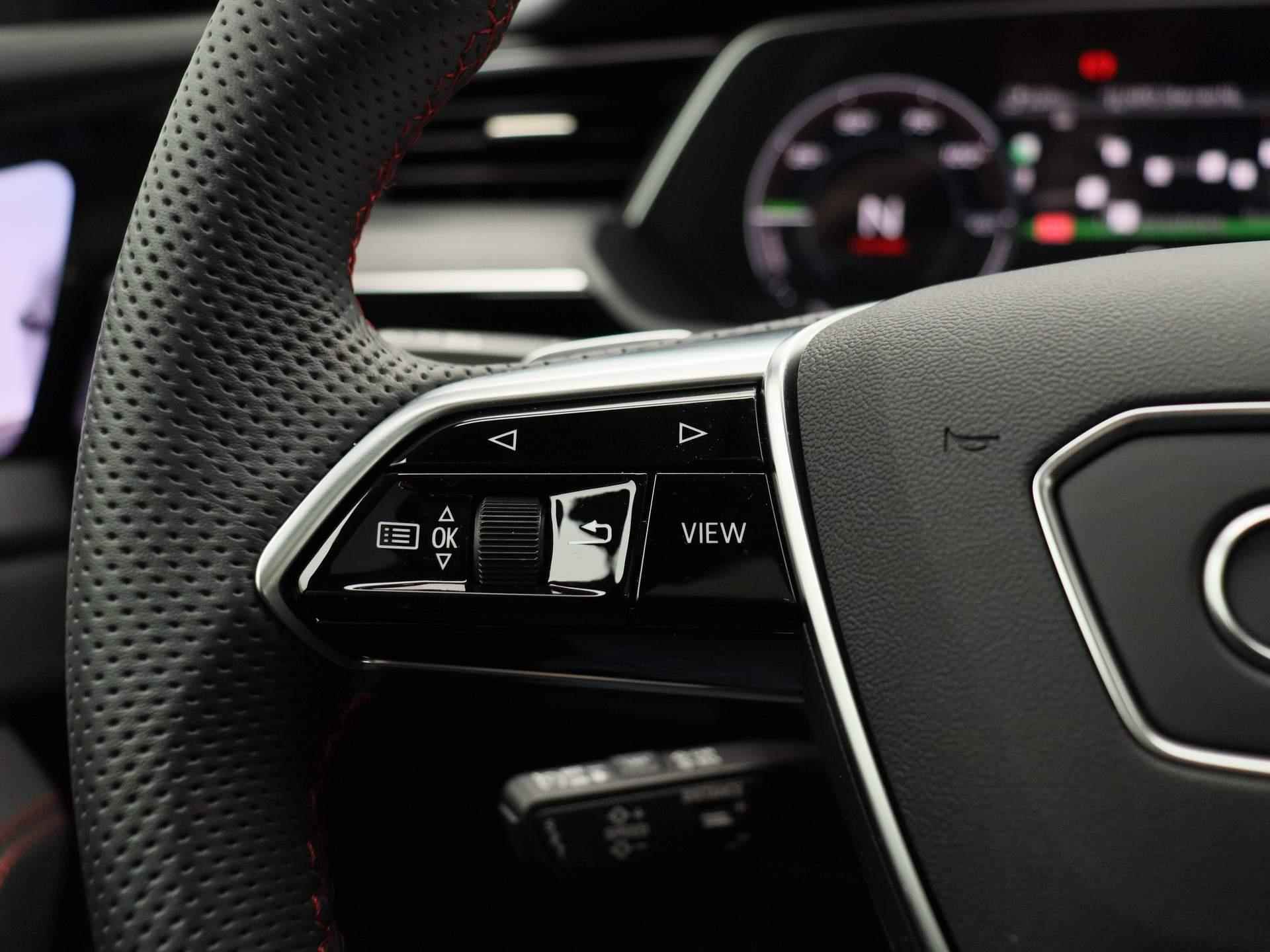 Audi Q8 e-tron 55 quattro S Edition 115 kWh 408 PK | S-line | 360 Camera | Panoramadak | Adaptive Cruise Control | Head-up Display | Stoelverwarming | Lichtmetalen velgen | Climate Control | Audi Virtual Mirrors | Fabrieksgarantie | - 25/56