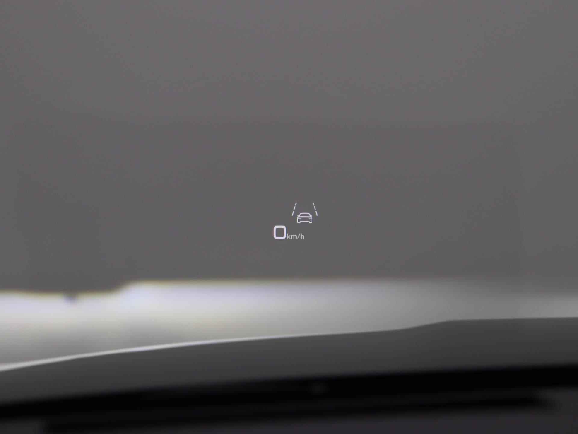 Audi Q8 e-tron 55 quattro S Edition 115 kWh 408 PK | S-line Interieur & Exterieur | Navigatie | 360 Camera | Panoramadak | Adaptive Cruise Control | Head-up Display | Stoelverwarming | Lichtmetalen velgen | Climate Control | Audi Virtual Mirrors | Fabrieksgarantie | - 28/56