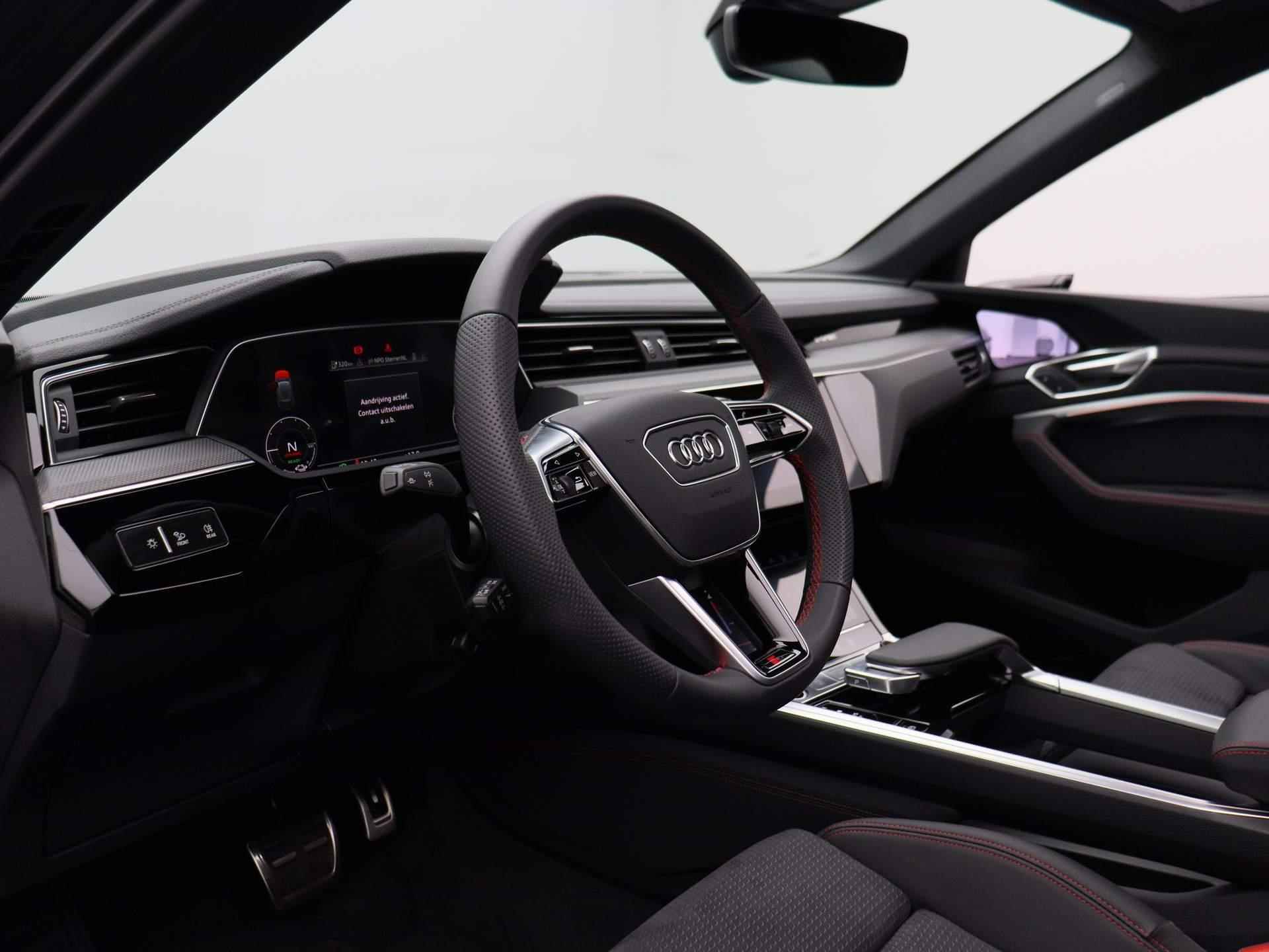 Audi Q8 e-tron 55 quattro S Edition 115 kWh 408 PK | S-line Interieur & Exterieur | Navigatie | 360 Camera | Panoramadak | Adaptive Cruise Control | Head-up Display | Stoelverwarming | Lichtmetalen velgen | Climate Control | Audi Virtual Mirrors | Fabrieksgarantie | - 42/56