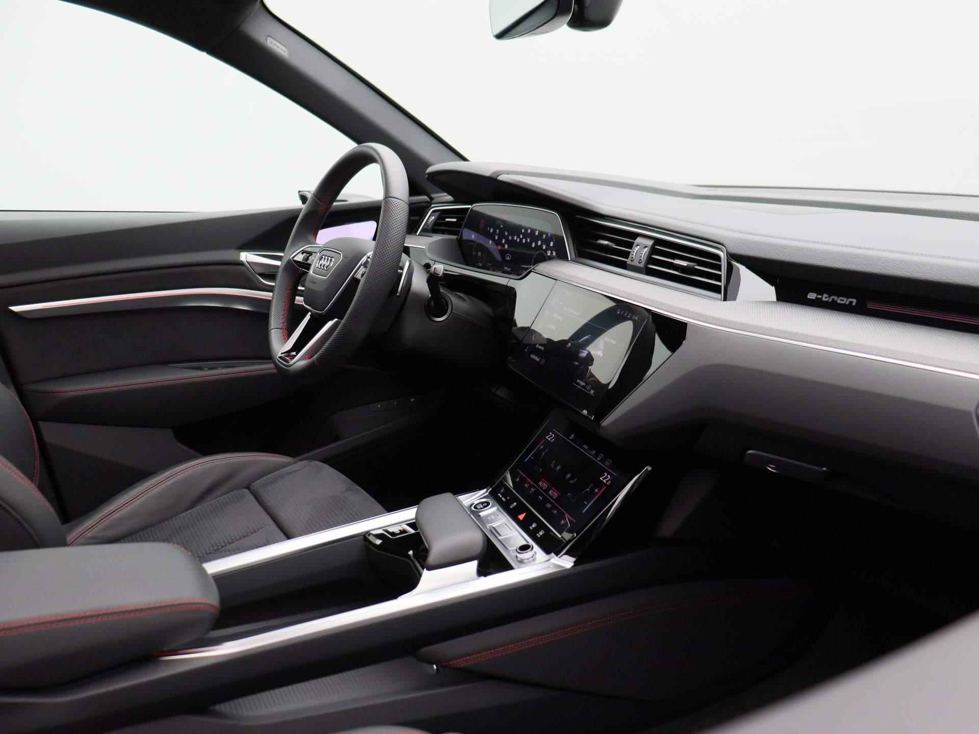 Audi Q8 e-tron 55 quattro S Edition 115 kWh 408 PK | S-line Interieur & Exterieur | Navigatie | 360 Camera | Panoramadak | Adaptive Cruise Control | Head-up Display | Stoelverwarming | Lichtmetalen velgen | Climate Control | Audi Virtual Mirrors | Fabrieksgarantie | - 46/56