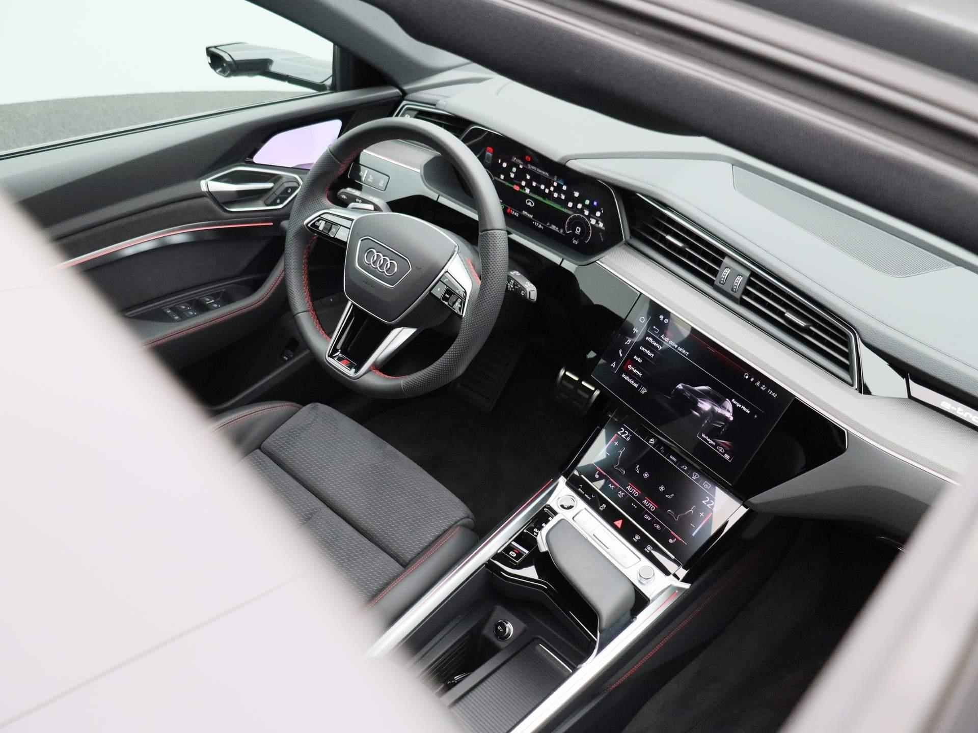 Audi Q8 e-tron 55 quattro S Edition 115 kWh 408 PK | S-line Interieur & Exterieur | Navigatie | 360 Camera | Panoramadak | Adaptive Cruise Control | Head-up Display | Stoelverwarming | Lichtmetalen velgen | Climate Control | Audi Virtual Mirrors | Fabrieksgarantie | - 48/56