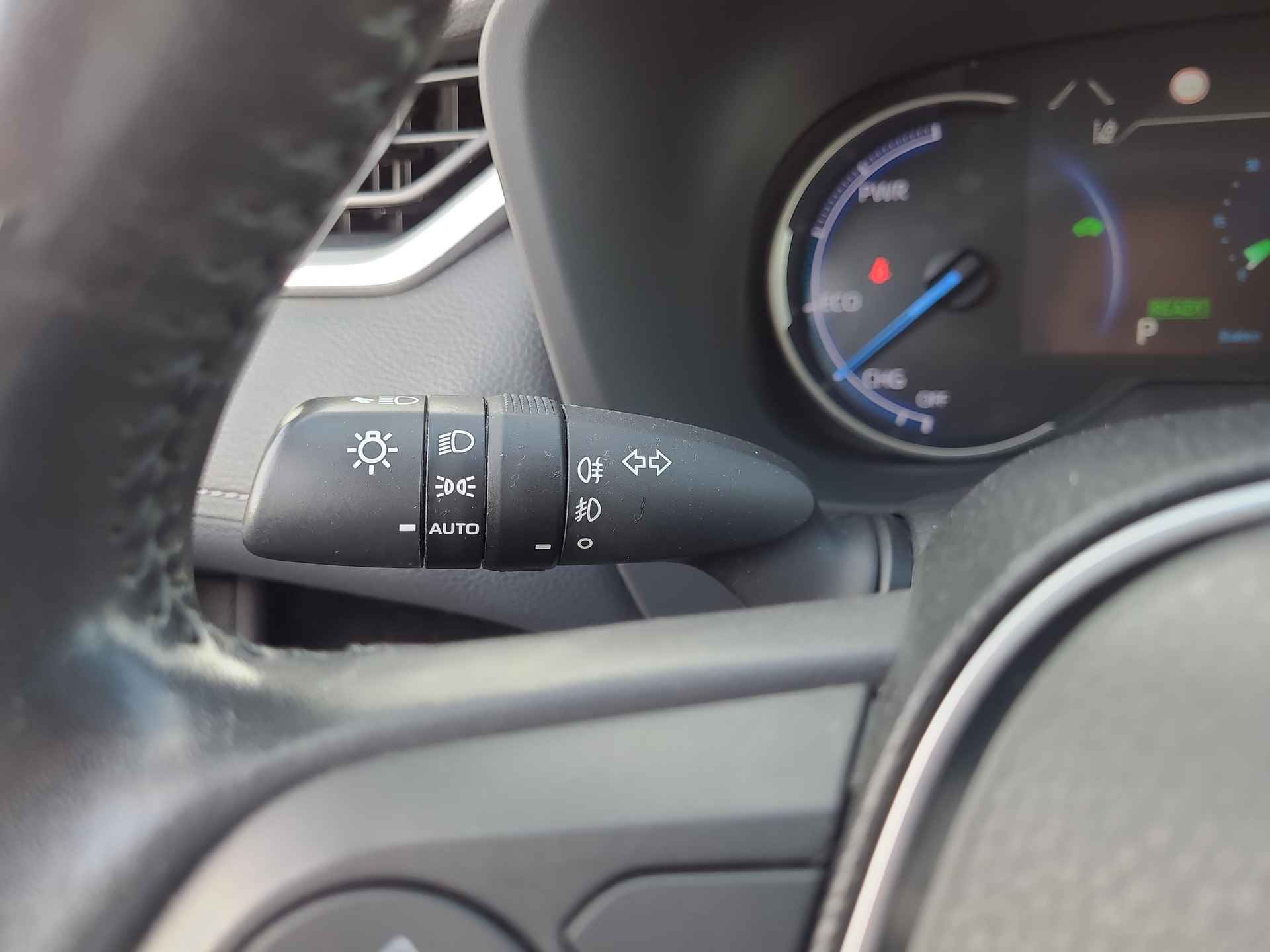 Toyota RAV4 2.5 Hybrid AWD Team-D Automaat | Apple CarPlay / Android Auto | Navigatie | Trekhaak | Rijklaarprijs incl. garantie | - 18/39