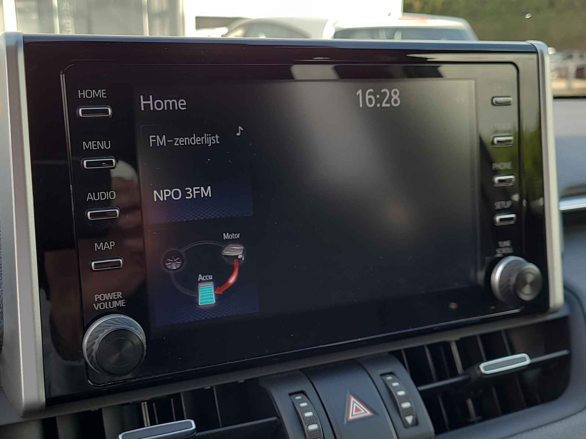 Toyota RAV4 2.5 Hybrid AWD Team-D Automaat | Apple CarPlay / Android Auto | Navigatie | Trekhaak | Rijklaarprijs incl. garantie | - 26/39