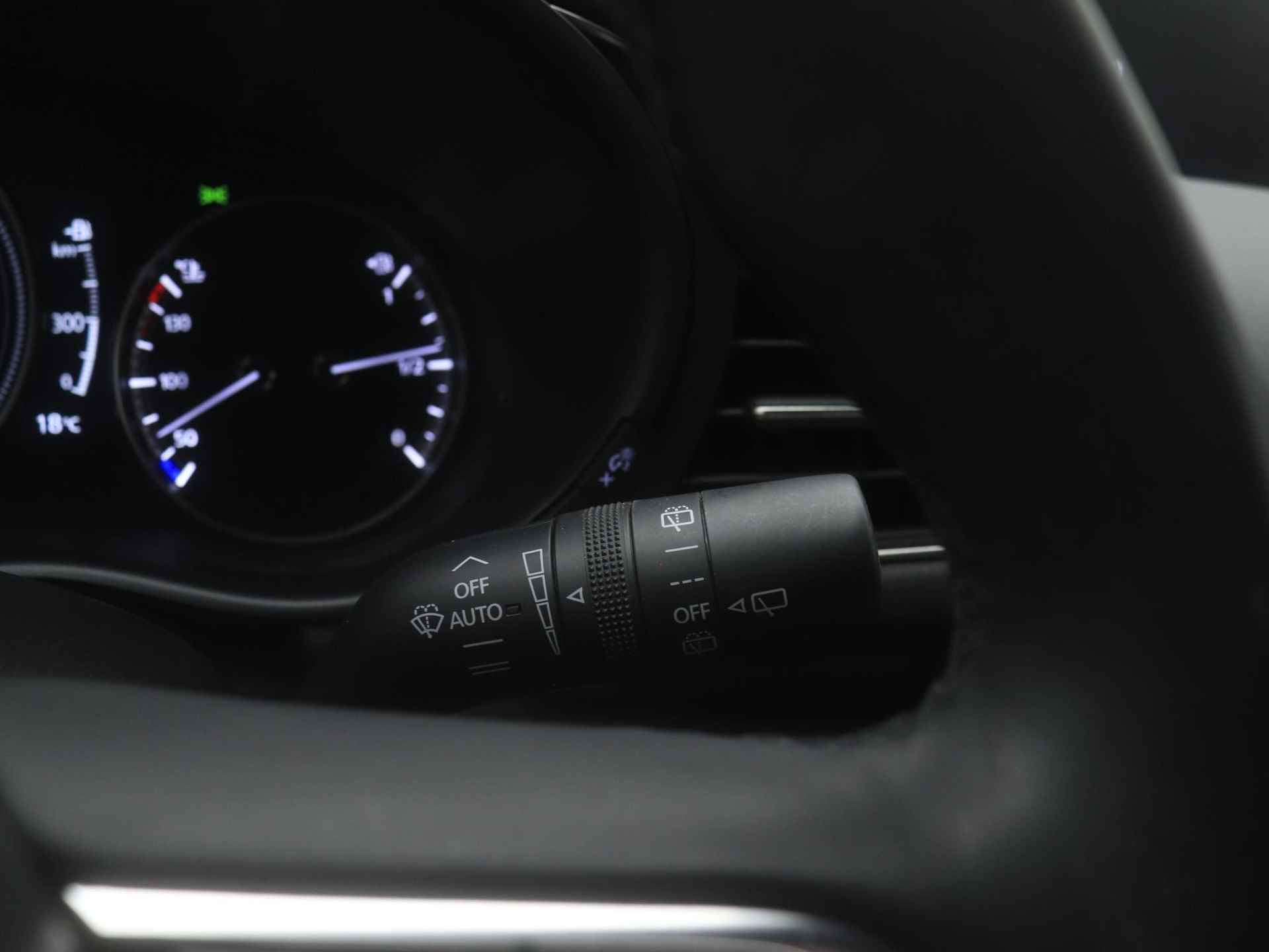 Mazda 3 2.0 SkyActiv-X Comfort met Bose automaat : volledig onderhouden - 25/41