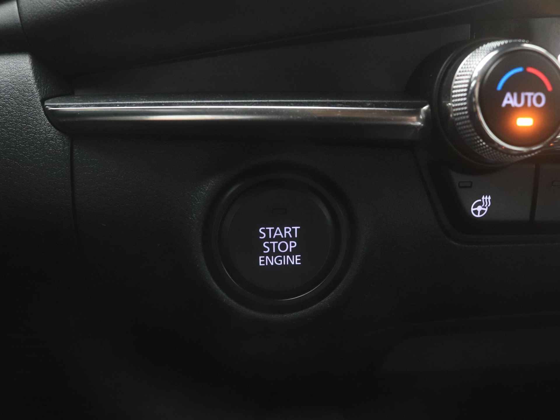 Mazda 3 2.0 SkyActiv-X Comfort met Bose automaat : volledig onderhouden - 27/41