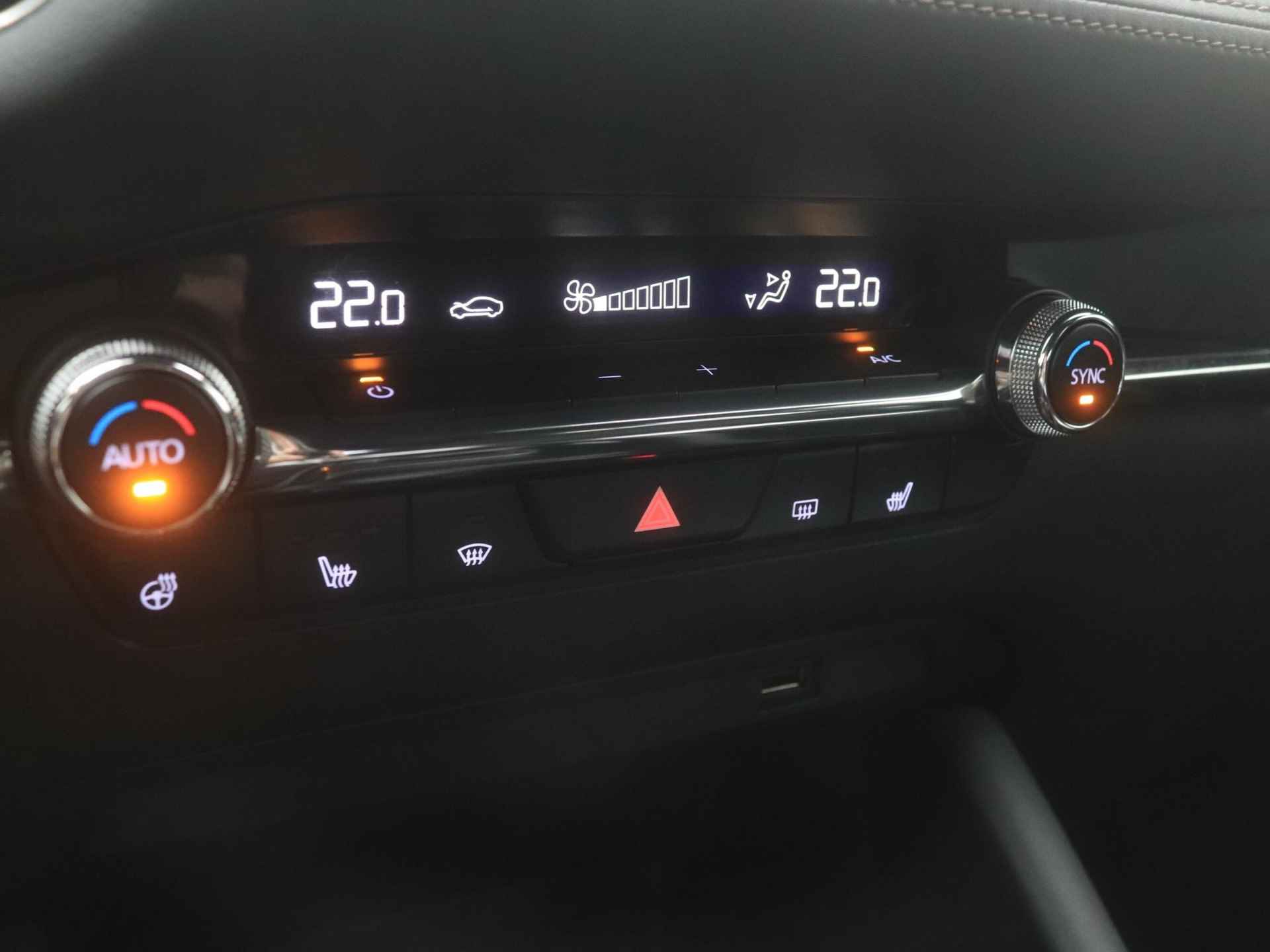 Mazda 3 2.0 SkyActiv-X Comfort met Bose automaat : volledig onderhouden - 32/41