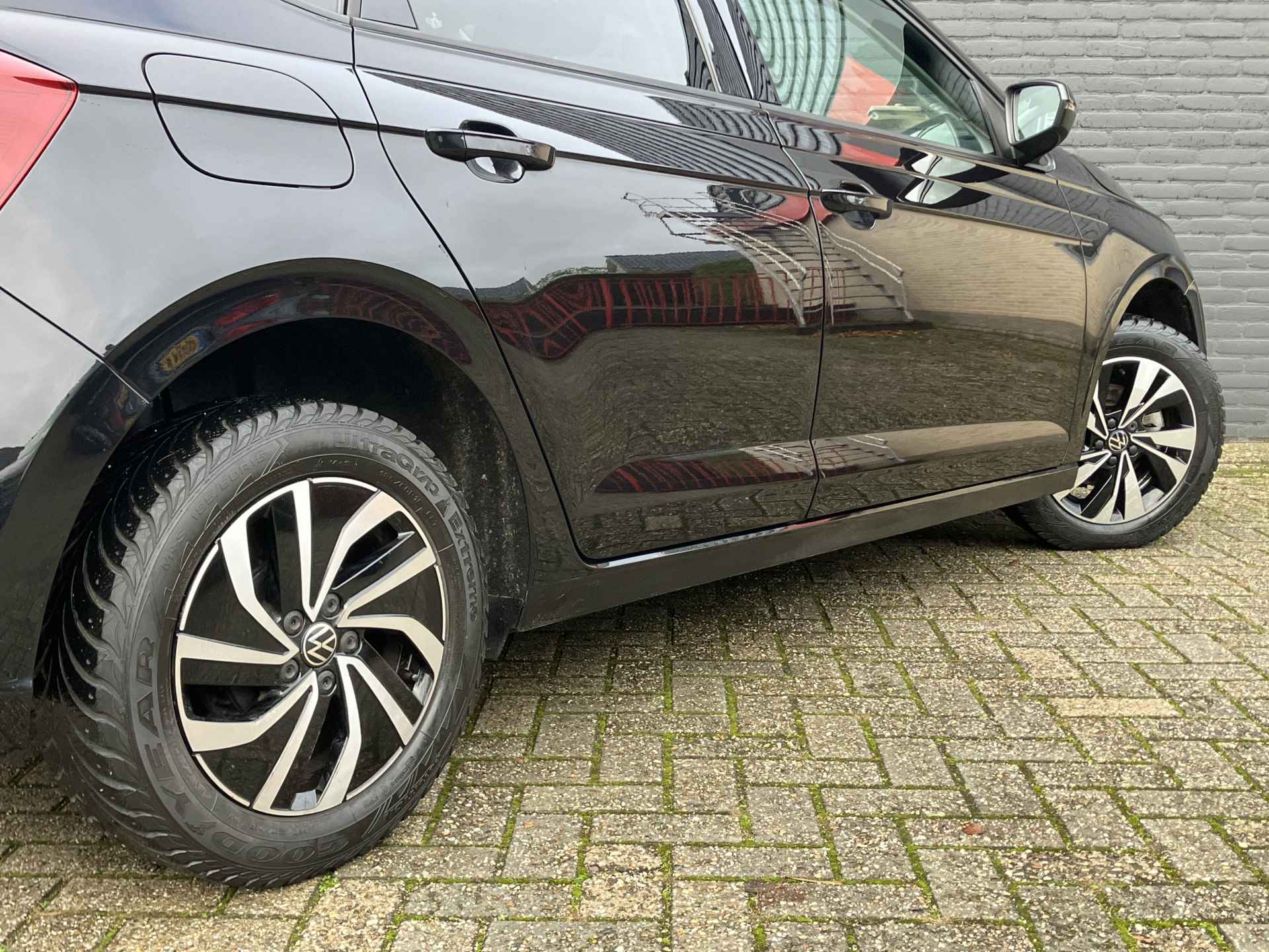 Volkswagen Polo 1.0 MPI Comfortline | 1e eigenaar | dealer onderh. | apple carplay | airco | bluetooth | parkeersensoren | virtual cockpit - 11/34