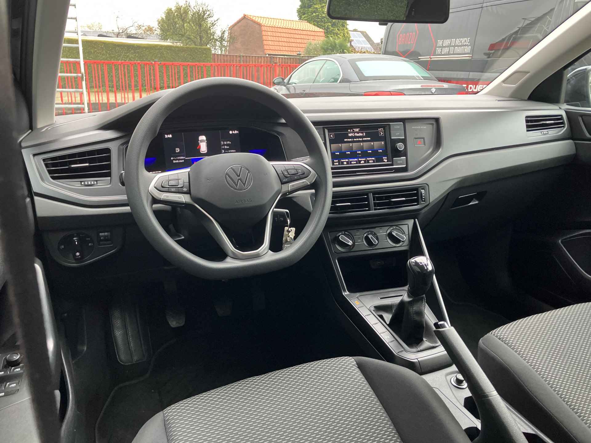 Volkswagen Polo 1.0 MPI Comfortline | 1e eigenaar | dealer onderh. | apple carplay | airco | bluetooth | parkeersensoren | virtual cockpit - 14/34