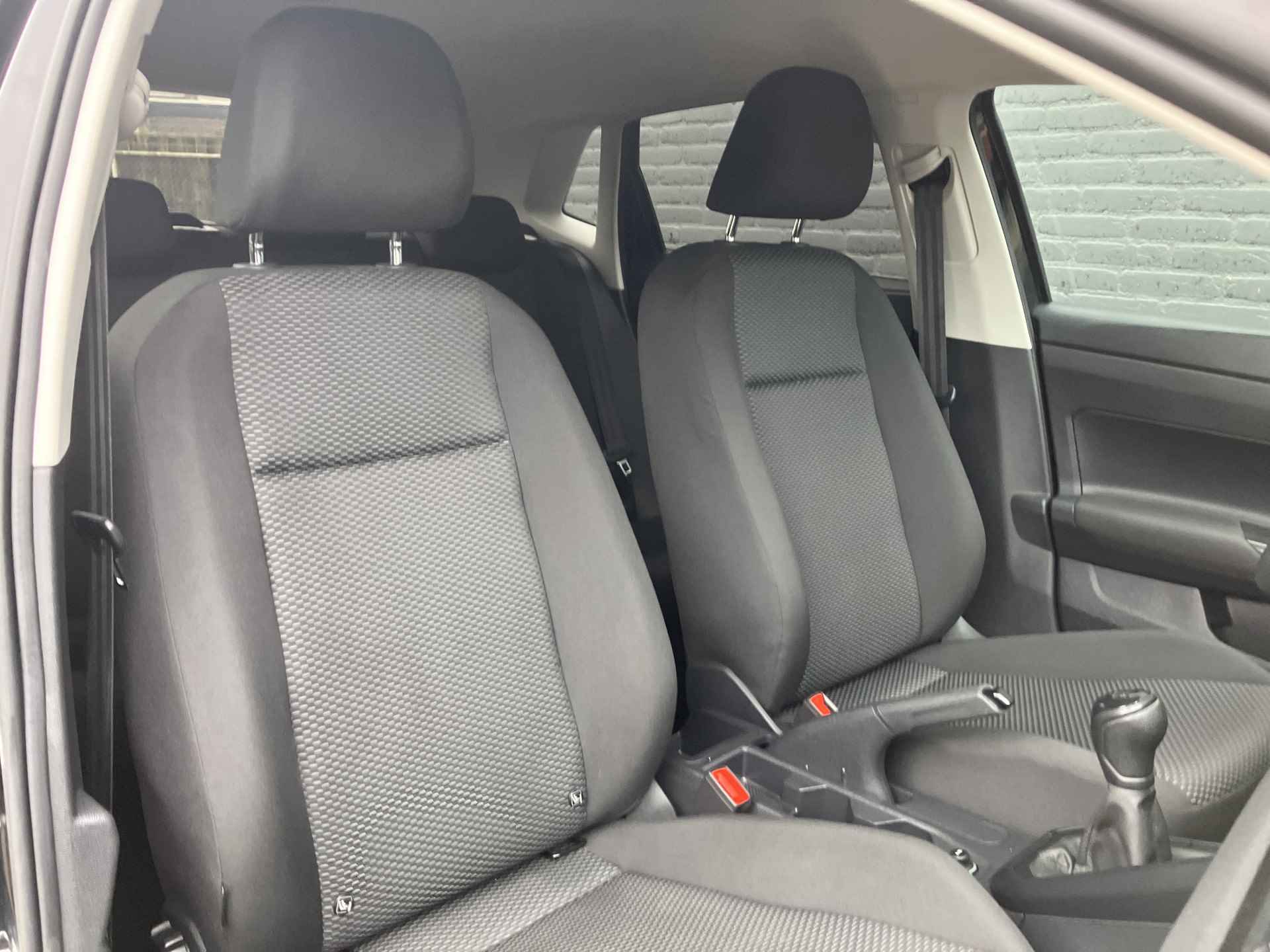 Volkswagen Polo 1.0 MPI Comfortline | 1e eigenaar | dealer onderh. | apple carplay | airco | bluetooth | parkeersensoren | virtual cockpit - 18/34