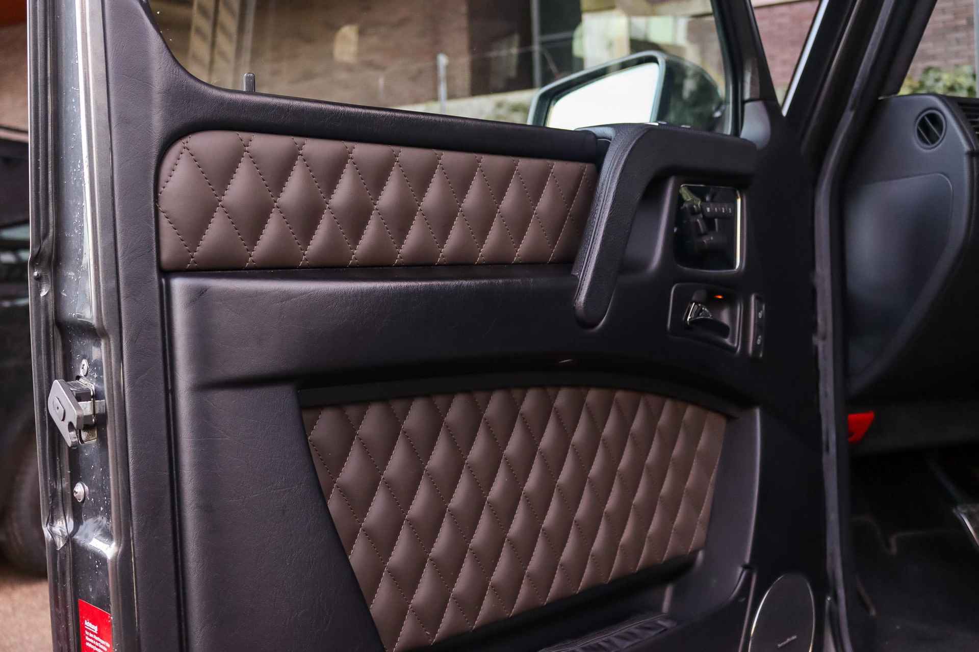 Mercedes-Benz G-klasse G 63 AMG Automaat | Designo | Distronic | Harman/Kardon Audio | Entertainment Achter | Standkachel | Trekhaak - 36/50