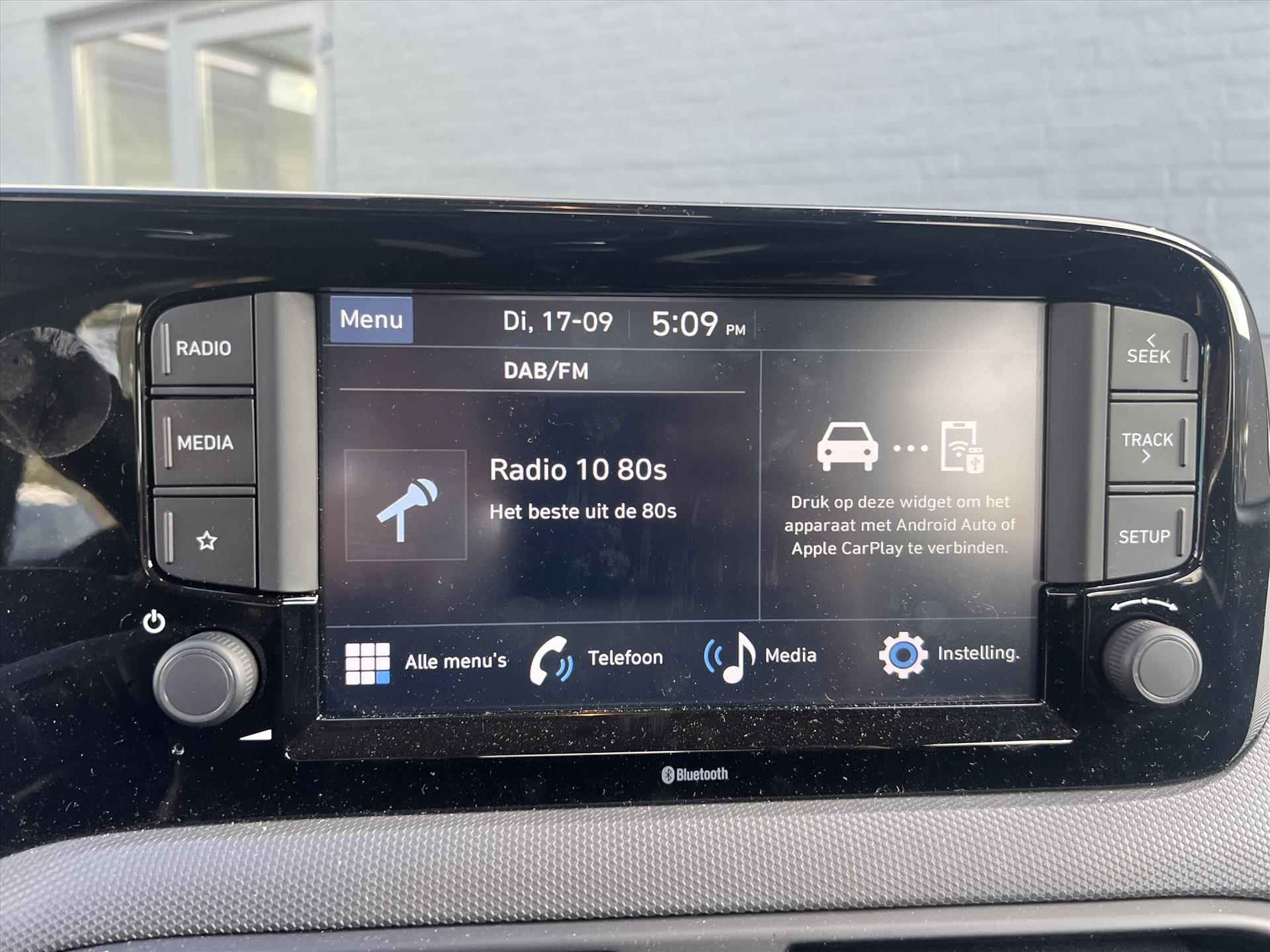 HYUNDAI I10  Comfort  |  Cruise Control | Apple Carplay/Android Auto |  € 285,- PL per maand - 21/33