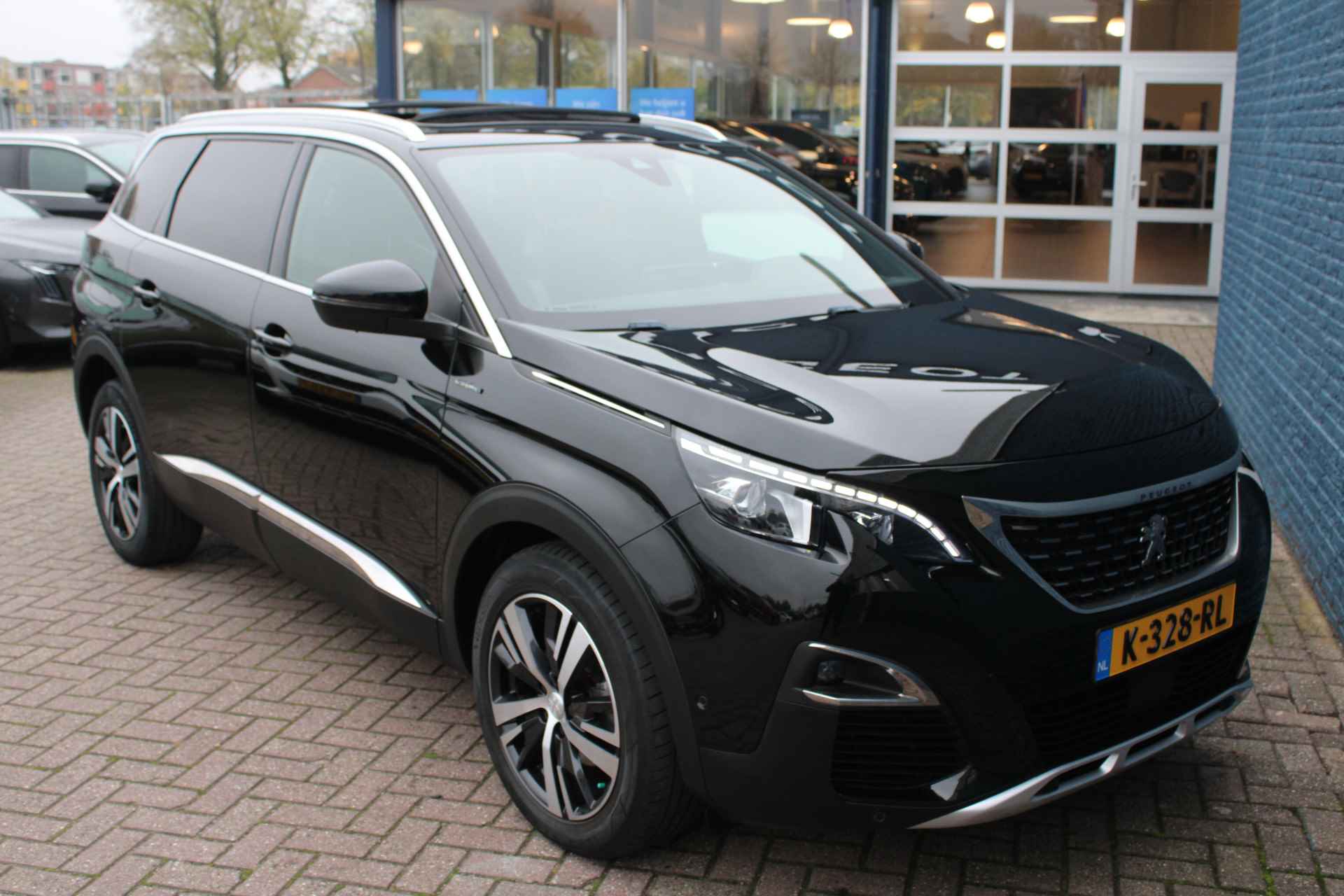 Peugeot 5008 SUV 1.6 PureTech 180pk EAT8 GT-Line 7p | Automaat | Navigatie | Panorama/schuifdak | Stoelverwarming | Full LED | - 9/33