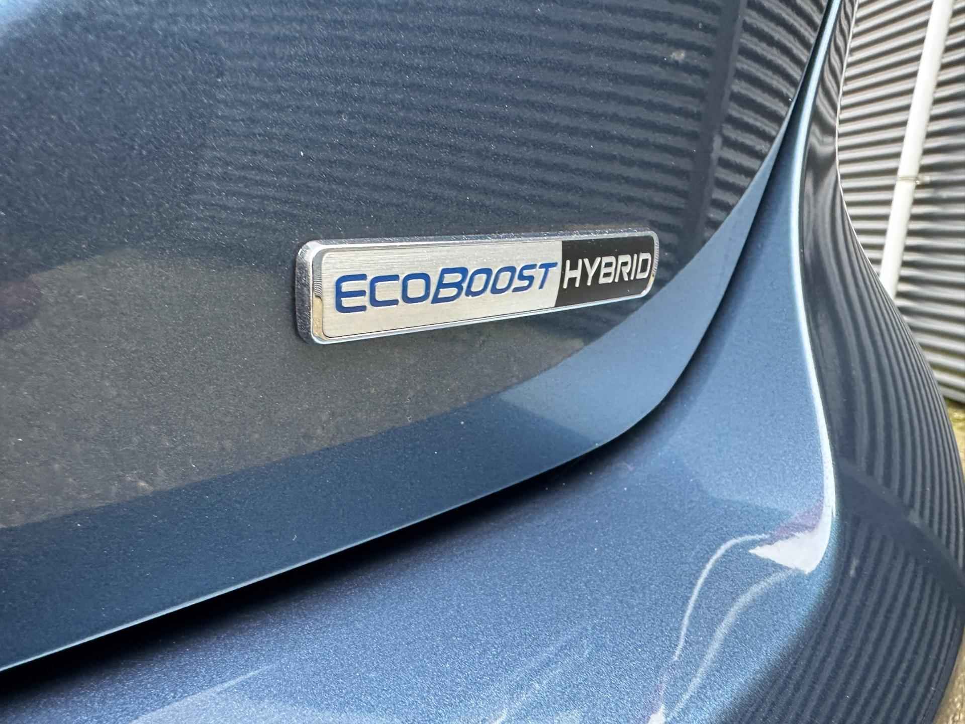 Ford Fiesta 1.0 EcoBoost Hybrid Titanium - 19/34