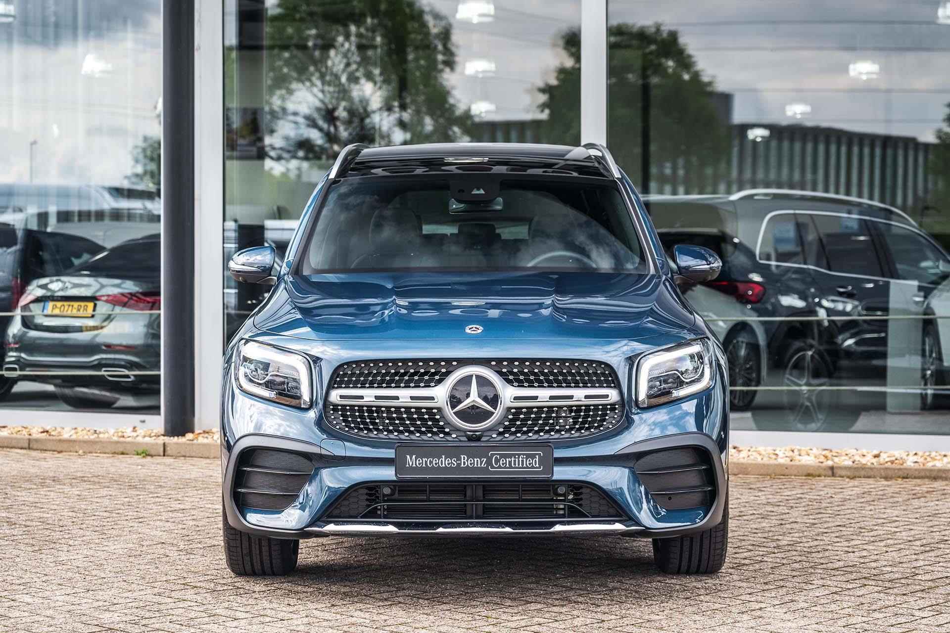 Mercedes-Benz GLB 200 AMG Line | Panoramadak | Adaptieve cruisecontrol | Lederen bekleding | Sfeerverlichting | 360 camera | - 10/37