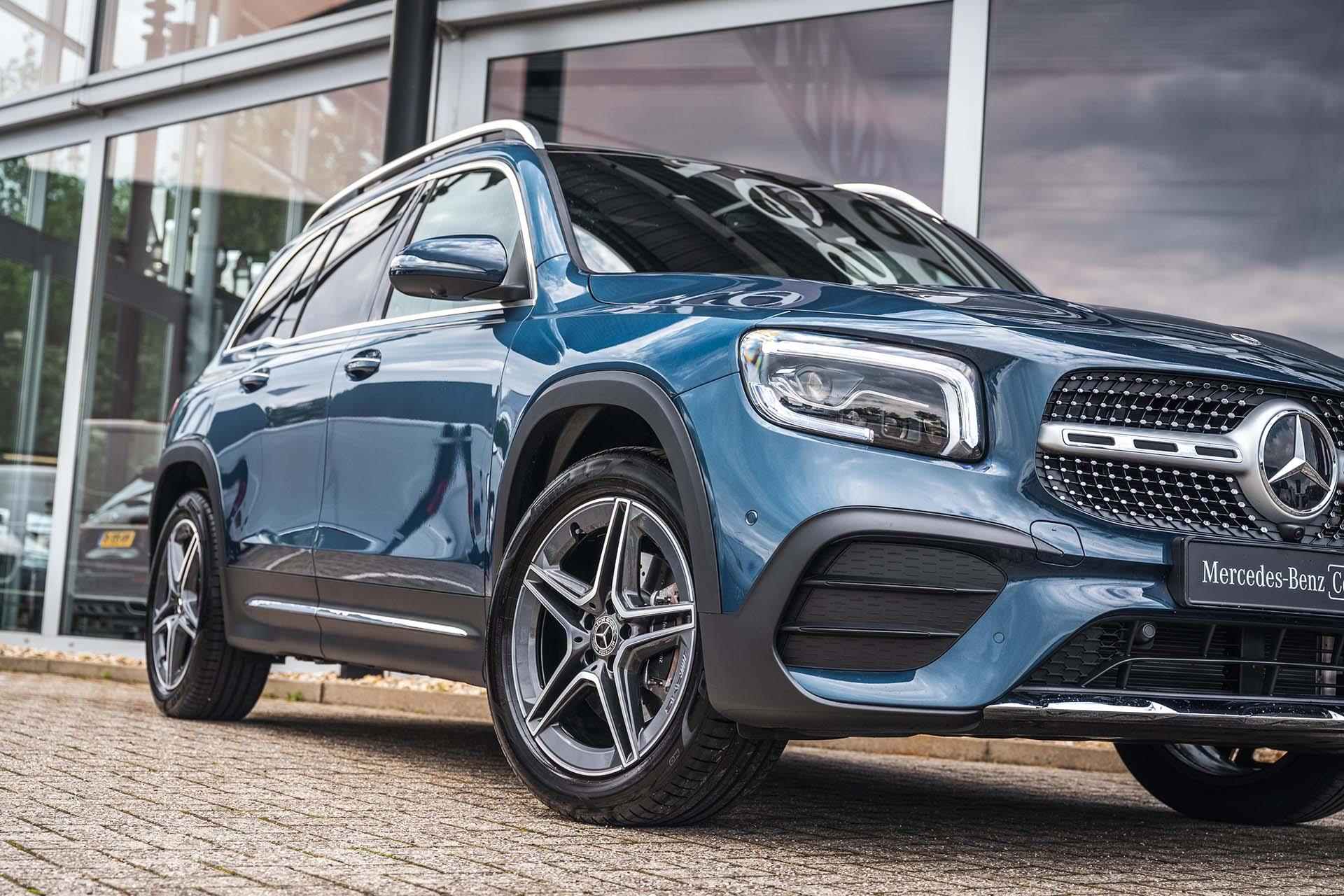 Mercedes-Benz GLB 200 AMG Line | Panoramadak | Adaptieve cruisecontrol | Lederen bekleding | Sfeerverlichting | 360 camera | - 35/37