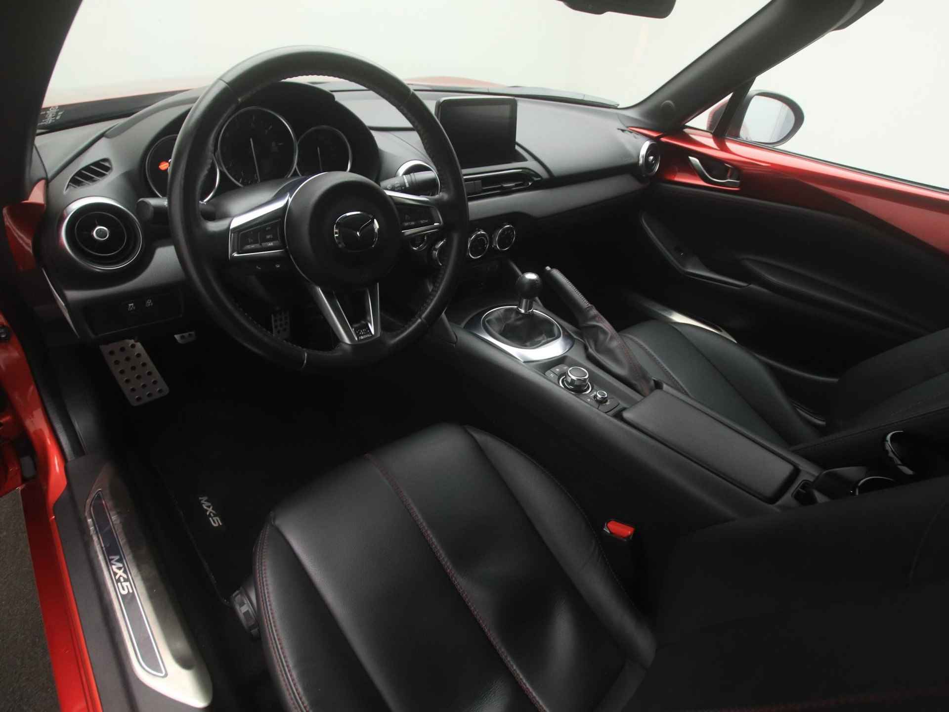 Mazda MX-5 Roadster 1.5 SkyActiv-G GT-M met sportuitlaat : dealer onderhouden - 19/43