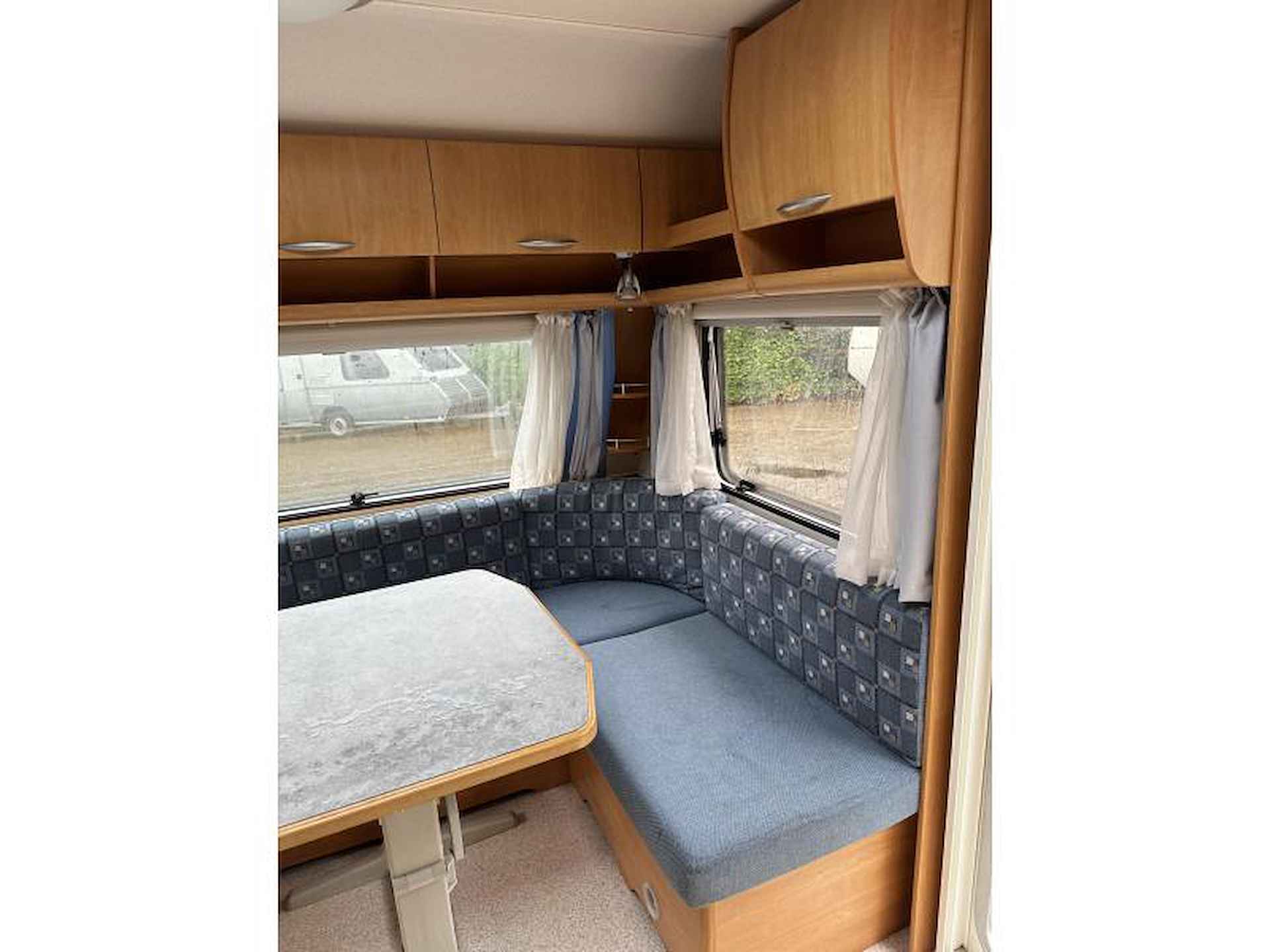 Eifelland Holiday 495 TF vast bed en rondzit - 10/25