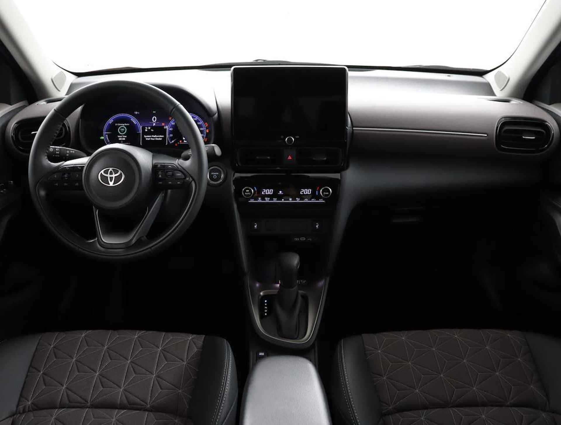 Toyota Yaris Cross Hybrid 130 Executive - 4/44