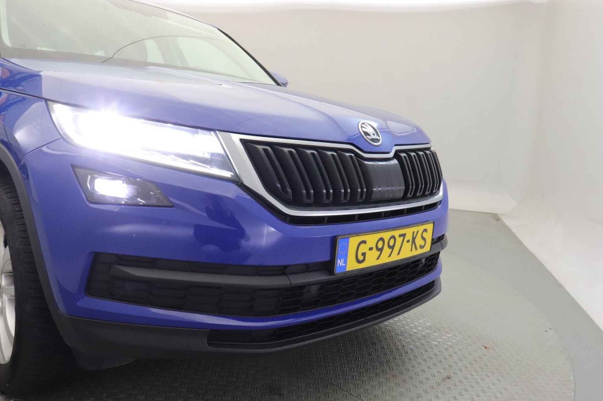 SKODA Kodiaq 1.5 TSI Business Edition Automaat - Half Leer, Camera - 31/33