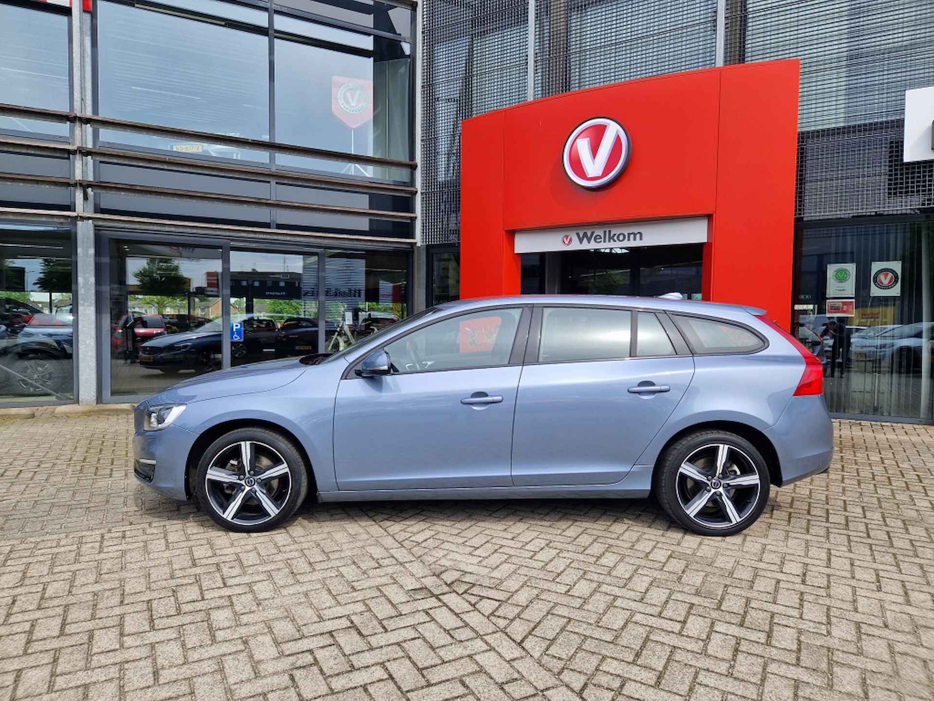 Volvo V60 2.0 191pk T4 Polar+ Comfort | Leer | 18" LMV - 5/28