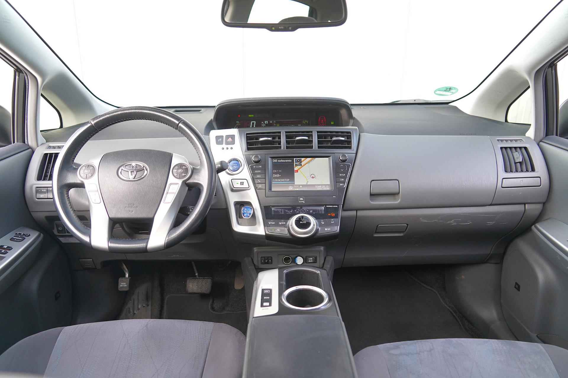 Toyota Prius Wagon 1.8 Dynamic Business / 7-Pers. / Head-Up / Panodak / Camera / NL-Auto / Navigatie - 12/38