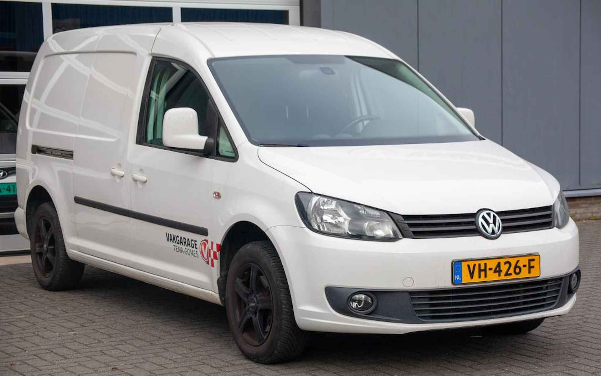 Volkswagen Caddy 1.6 TDI Maxi BMT - 2/14