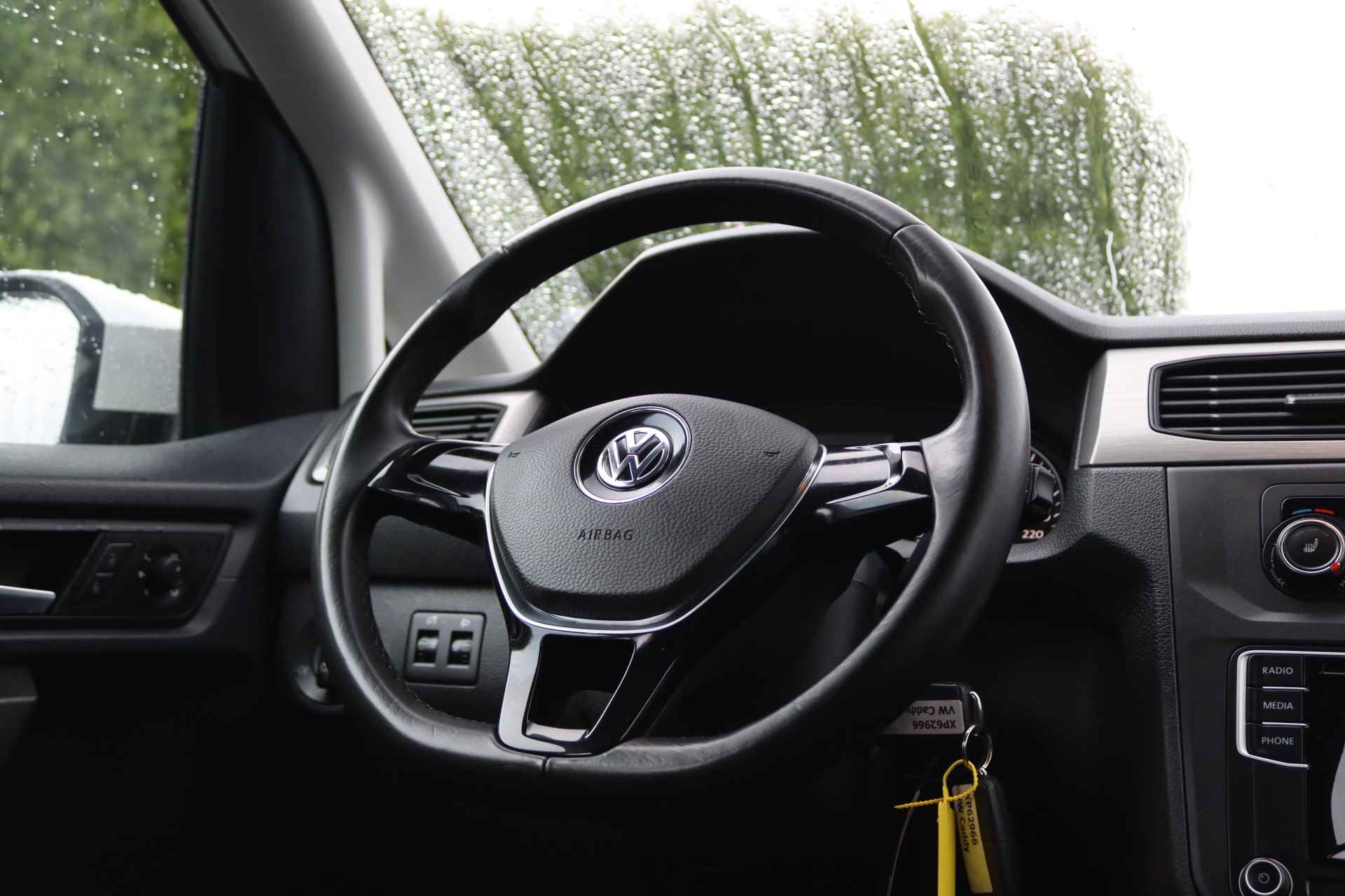 Volkswagen Caddy 1.4 TSI 131 pk Trendline 5p | Achteruitrijcamera | PDC Voor + Achter | Climatronic | Cruise | Stoelverwarming | Trekhaak - 14/40