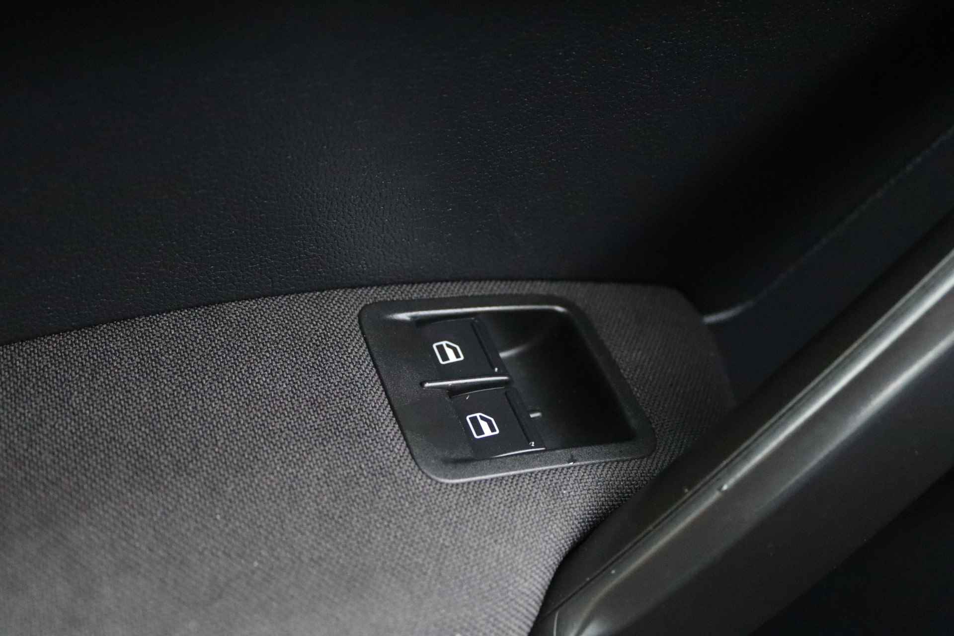 Volkswagen Caddy 1.4 TSI 131 pk Trendline 5p | Achteruitrijcamera | PDC Voor + Achter | Climatronic | Cruise | Stoelverwarming | Trekhaak - 21/40