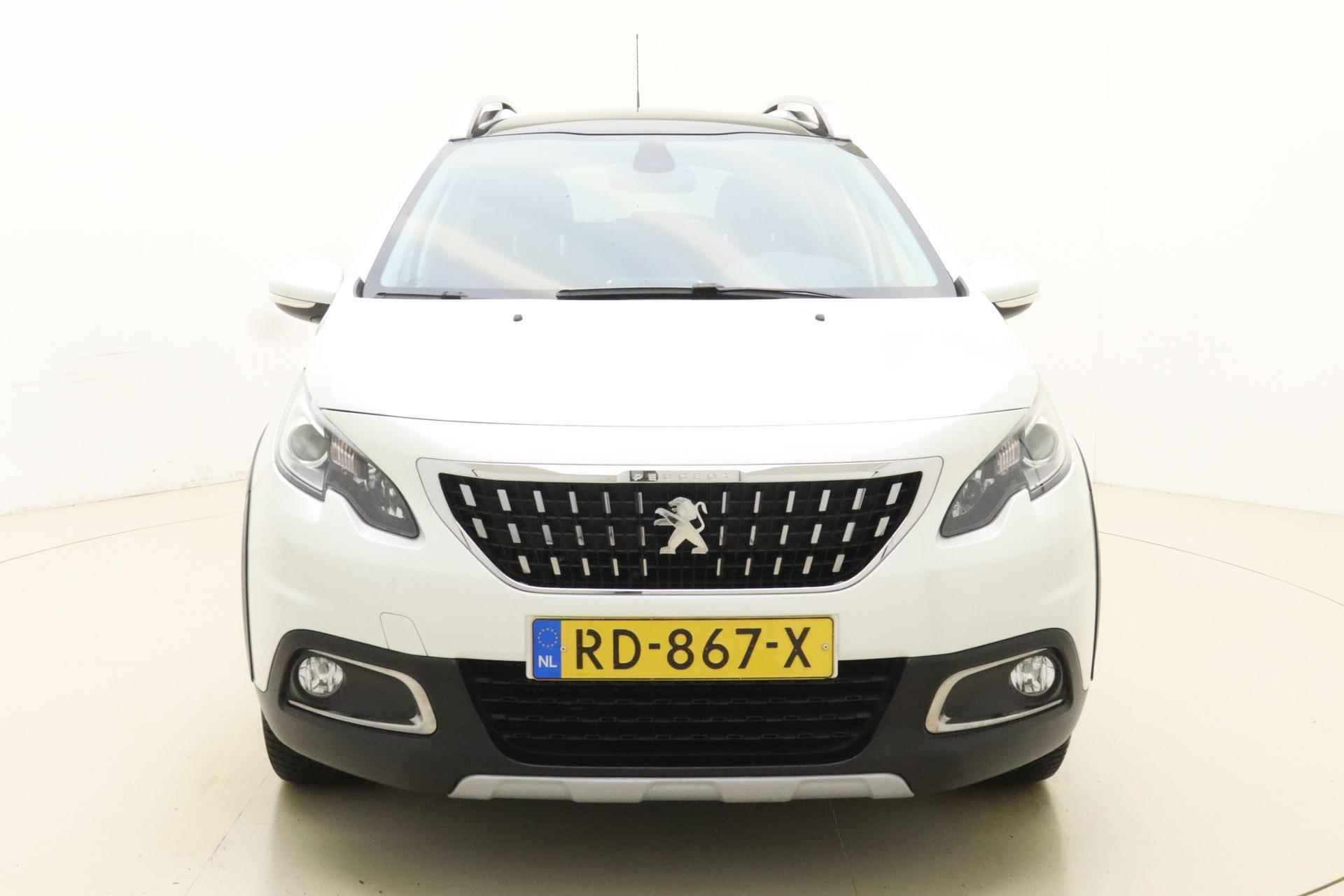 Peugeot 2008 1.2 PureTech Allure 110 PK | Automaat | Trekhaak  | Panorama dak | Parkeersensor | Cruise Control | Navigatie | Climate Control | Nette auto - 7/35