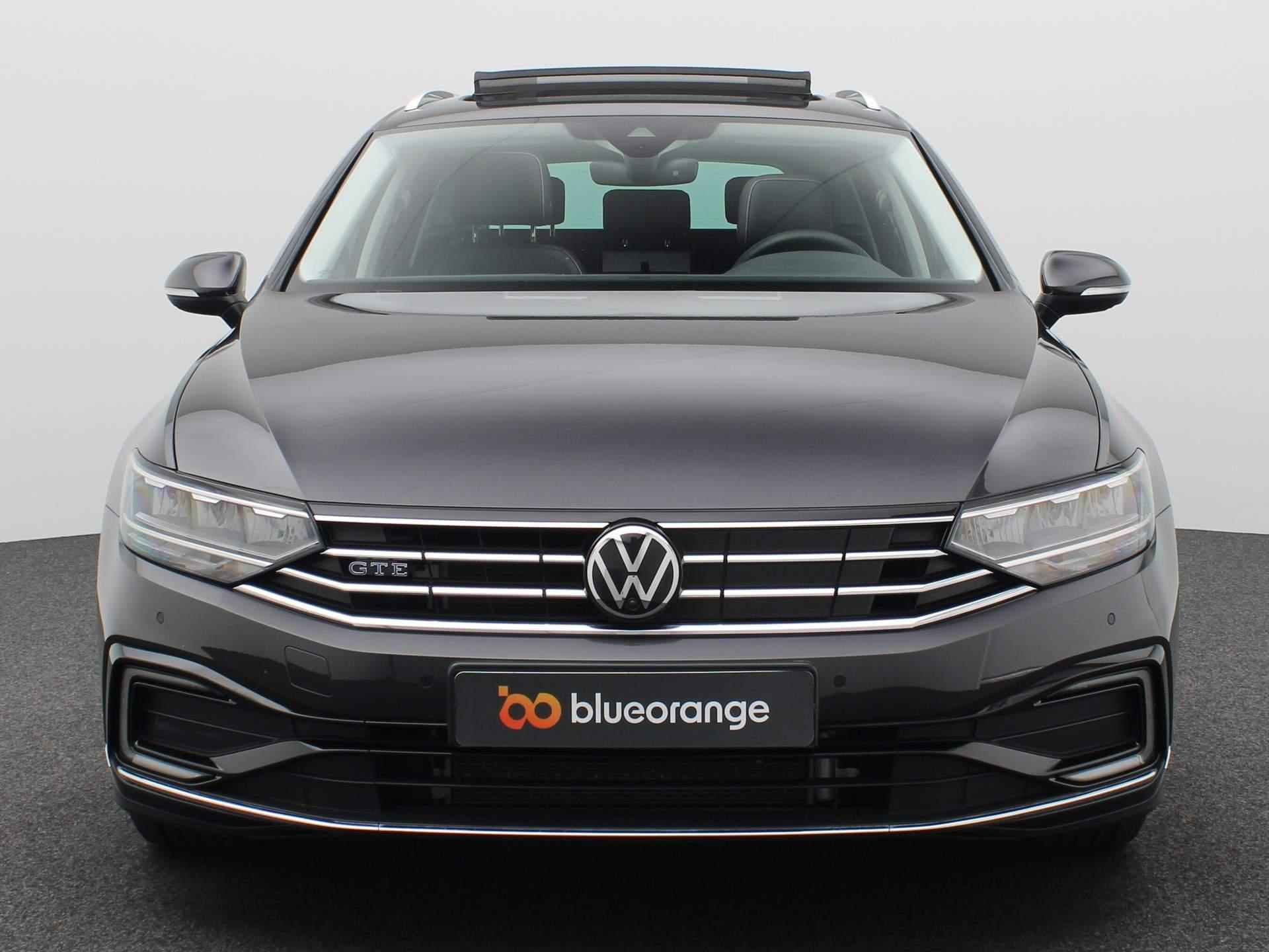 Volkswagen Passat Variant 1.4 TSI PHEV GTE Business Panoramadak, 360 gr. camera, stoelverwarming, Discover Pro, virtual pedal, keyless, 17'' lichtmetaal - 13/61