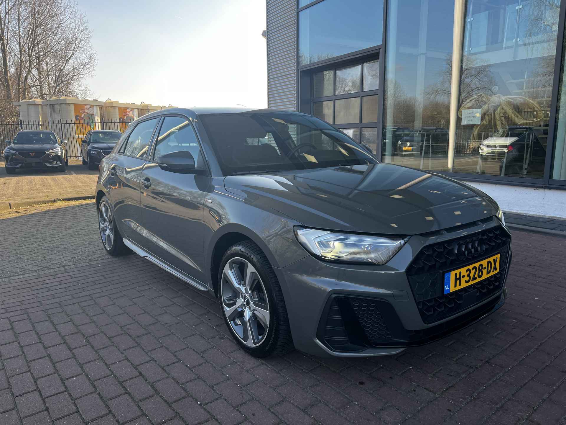 Audi A1 Sportback 25 TFSI Pro Line S - 5/28