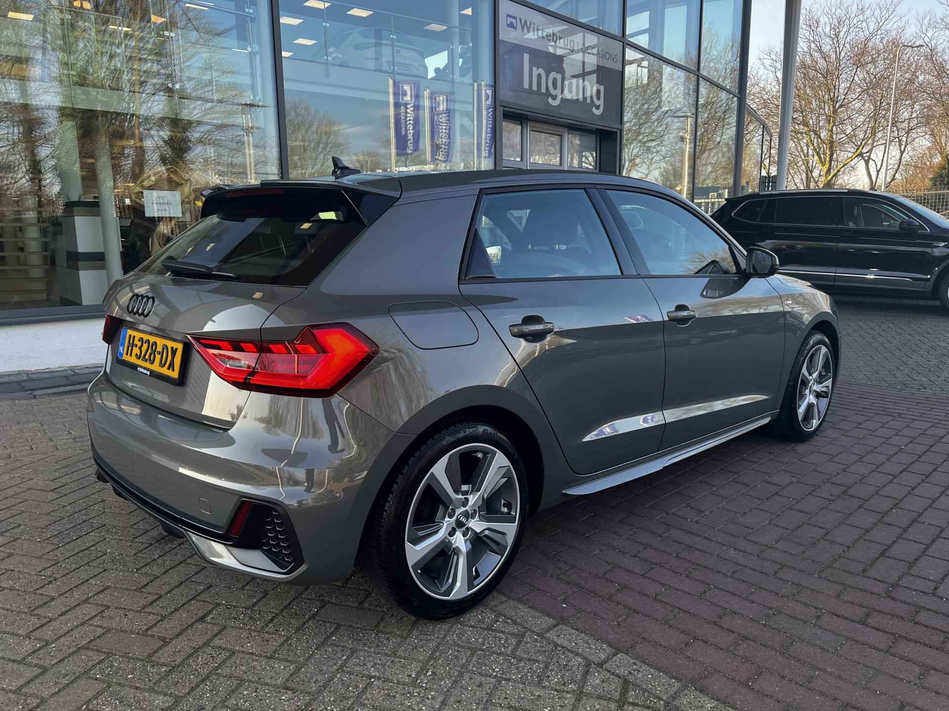 Audi A1 Sportback 25 TFSI Pro Line S - 9/28