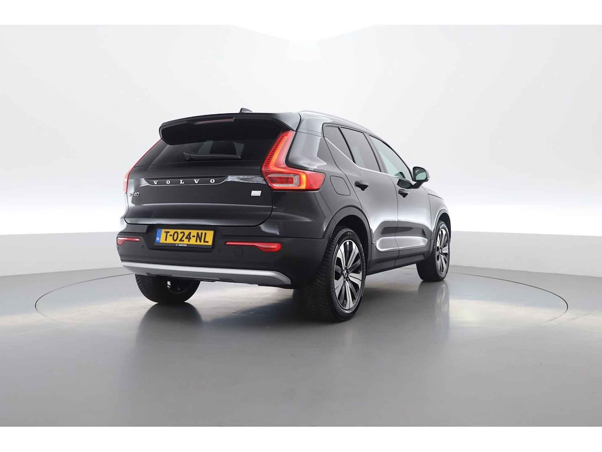 Volvo XC40 1.5 211PK T4 Recharge Plus, H&K Audio, Trekhaak, Camera, ACC, 19 inch - 5/31