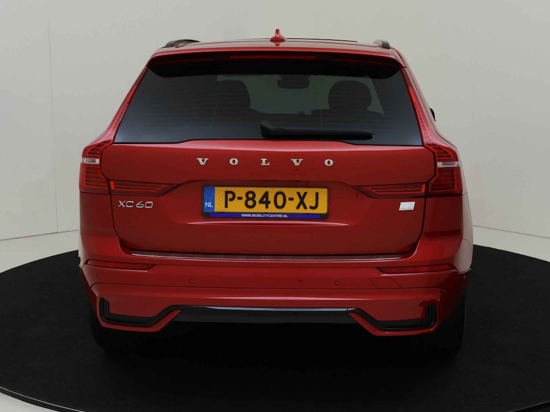 Volvo XC60 T6 AWD Ultimate Dark | Luchtvering | Trekhaak | Bowers&Wilkins | - 5/34