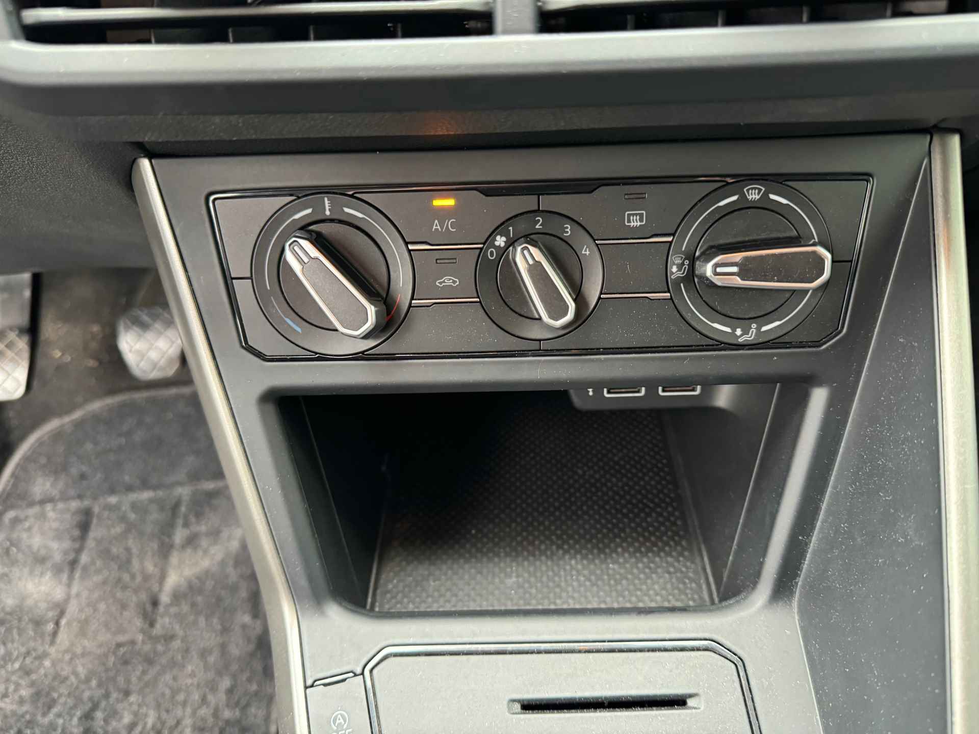 Volkswagen Polo 1.0 TSI Comfortline , Apple-carplay - 12/20